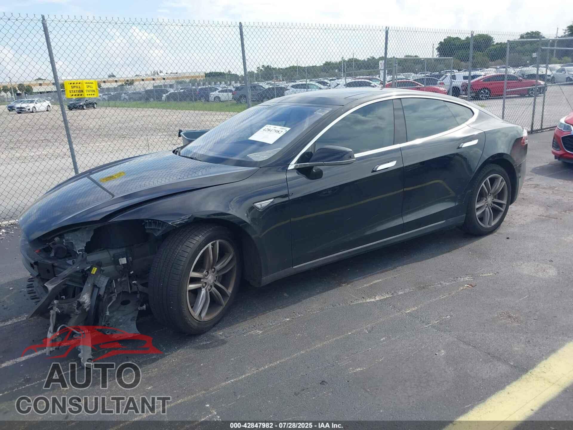 TESLA MODEL S 2013 - 5YJSA1CG3DFP25958