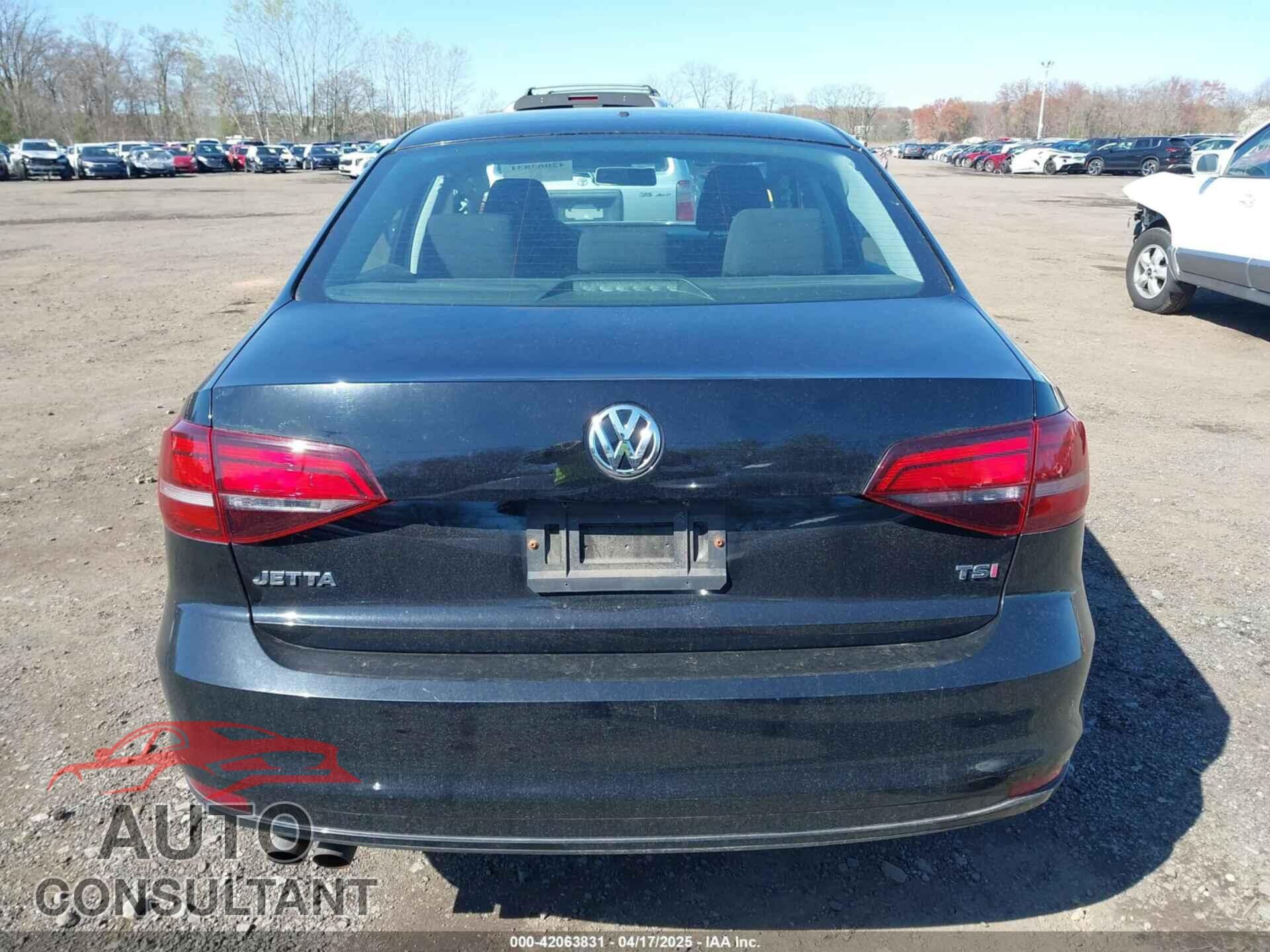 VOLKSWAGEN JETTA 2017 - 3VW2B7AJ3HM383439