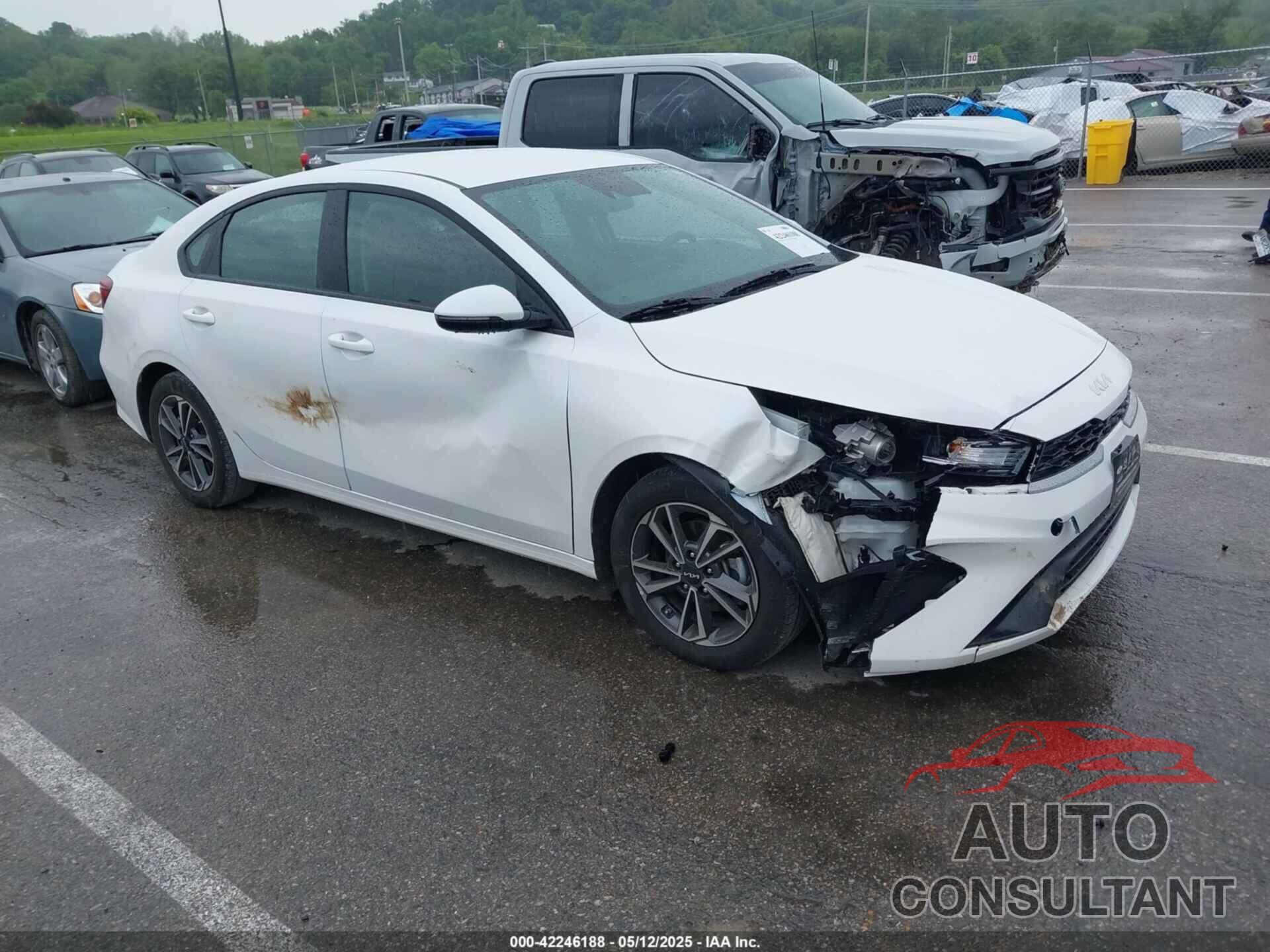 KIA FORTE 2024 - 3KPF24AD5RE738460