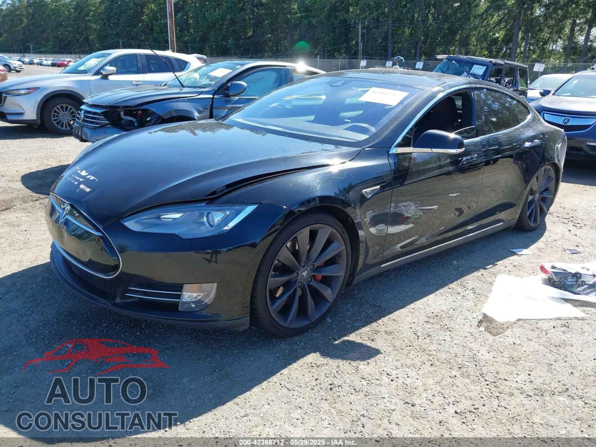 TESLA MODEL S 2015 - 5YJSA4H40FF096551