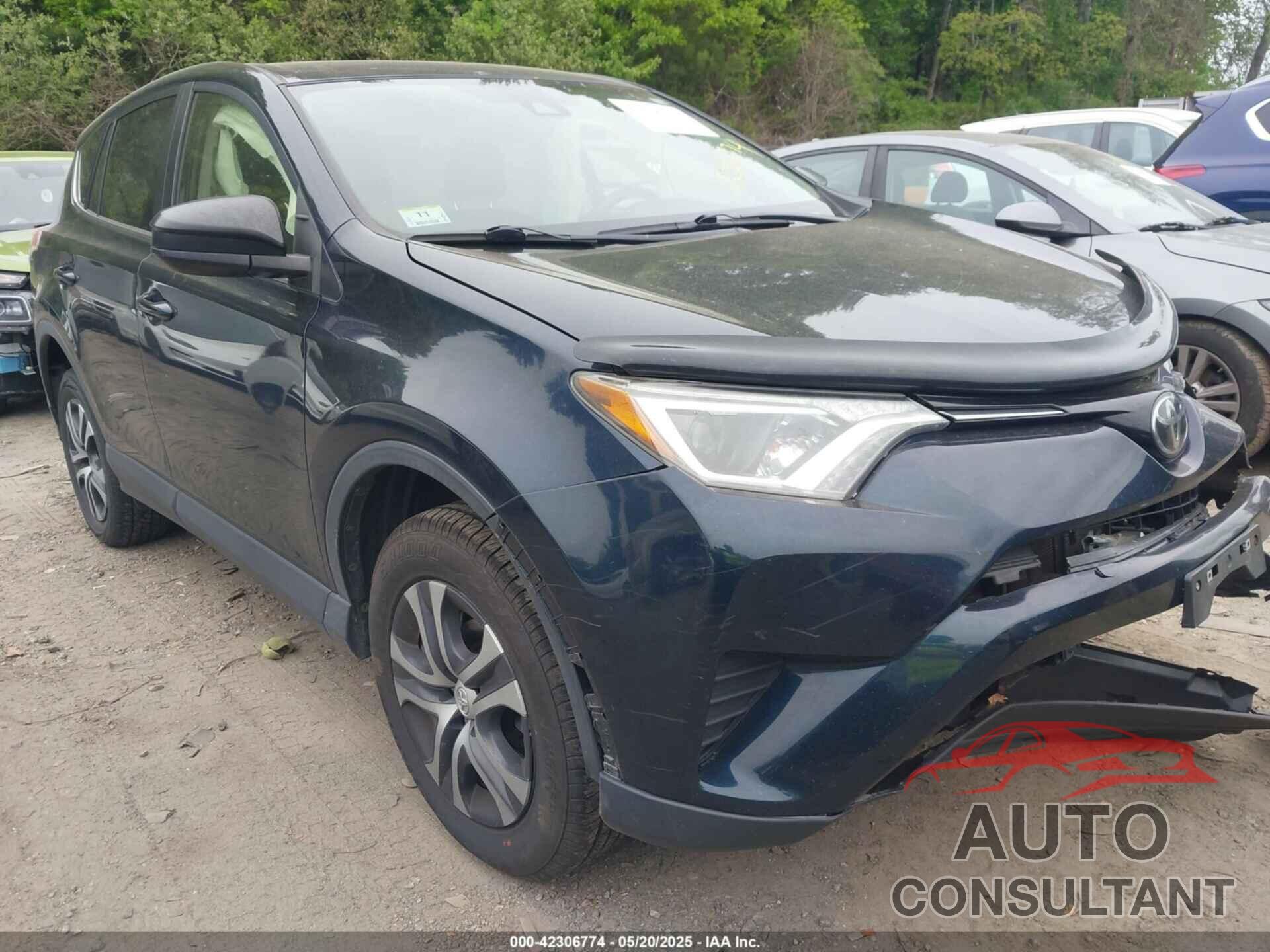 TOYOTA RAV4 2018 - JTMBFREV8JJ739869