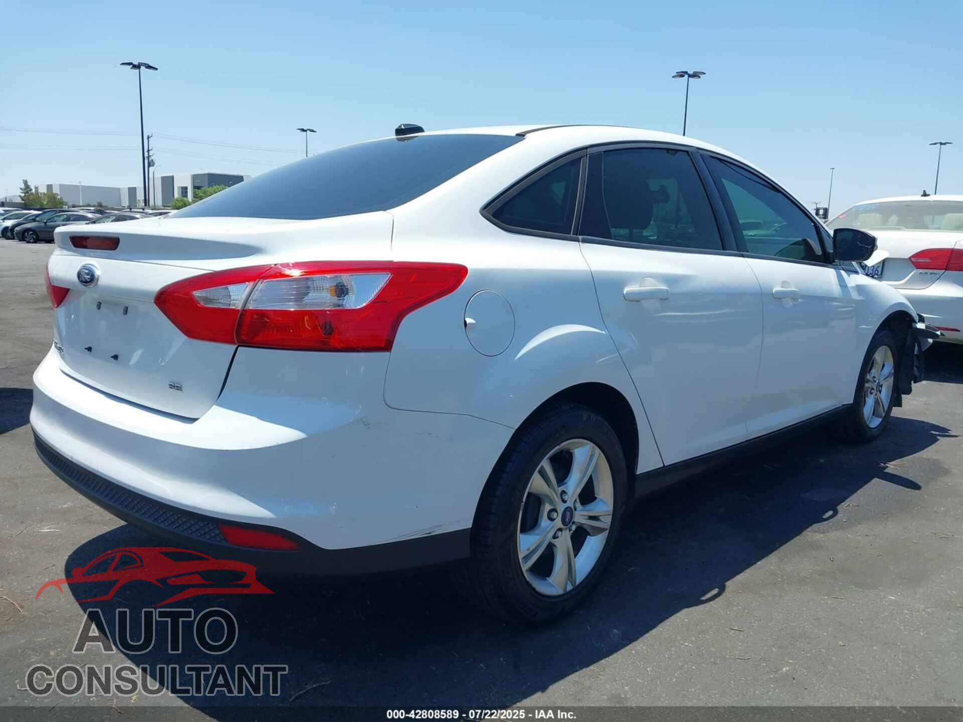 FORD FOCUS 2014 - 1FADP3F27EL141330
