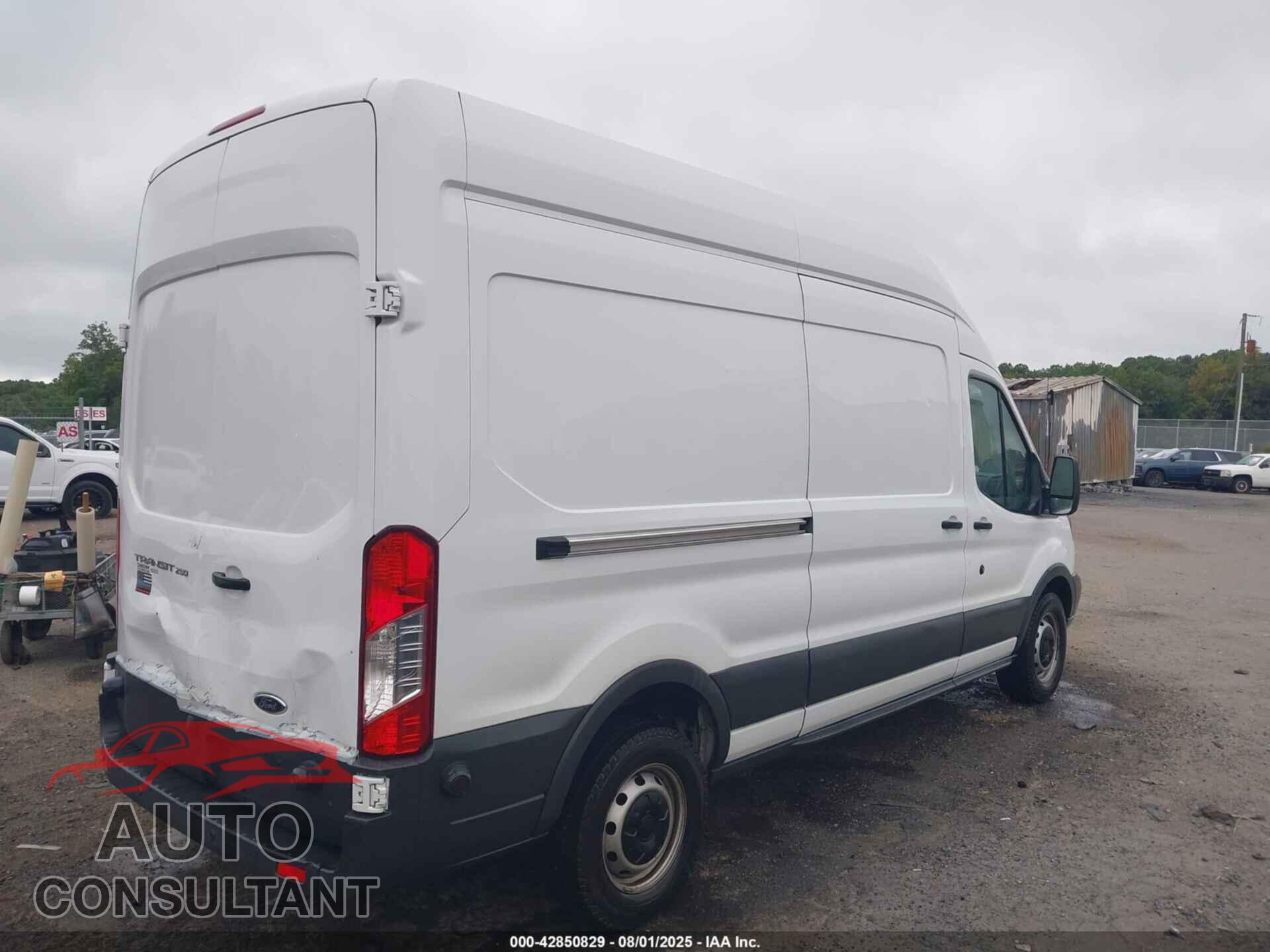 FORD TRANSIT-250 2017 - 1FTYR2XM9HKA20048