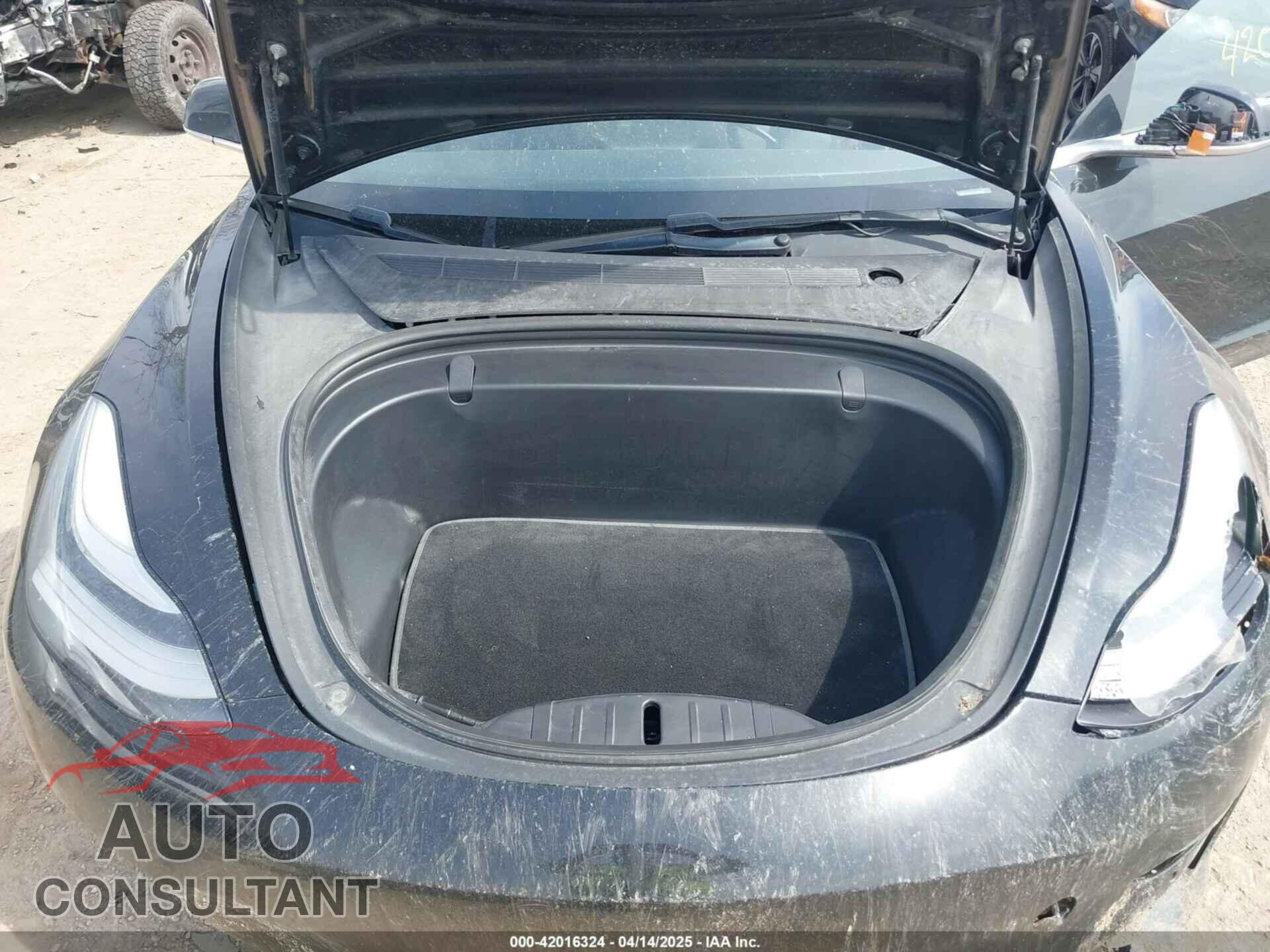 TESLA MODEL 3 2018 - 5YJ3E1EB2JF103096