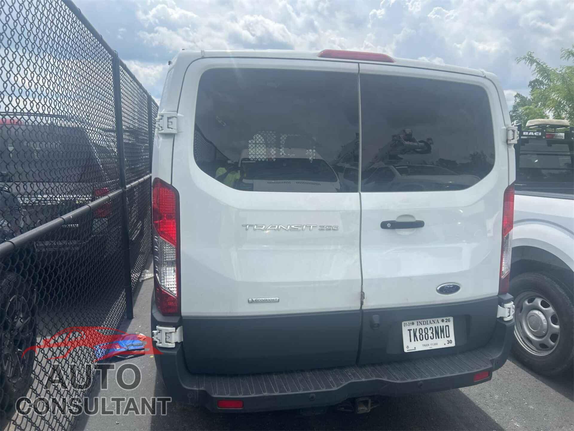 FORD TRANSIT-250 2018 - 1FTYR1YG5JKA87514