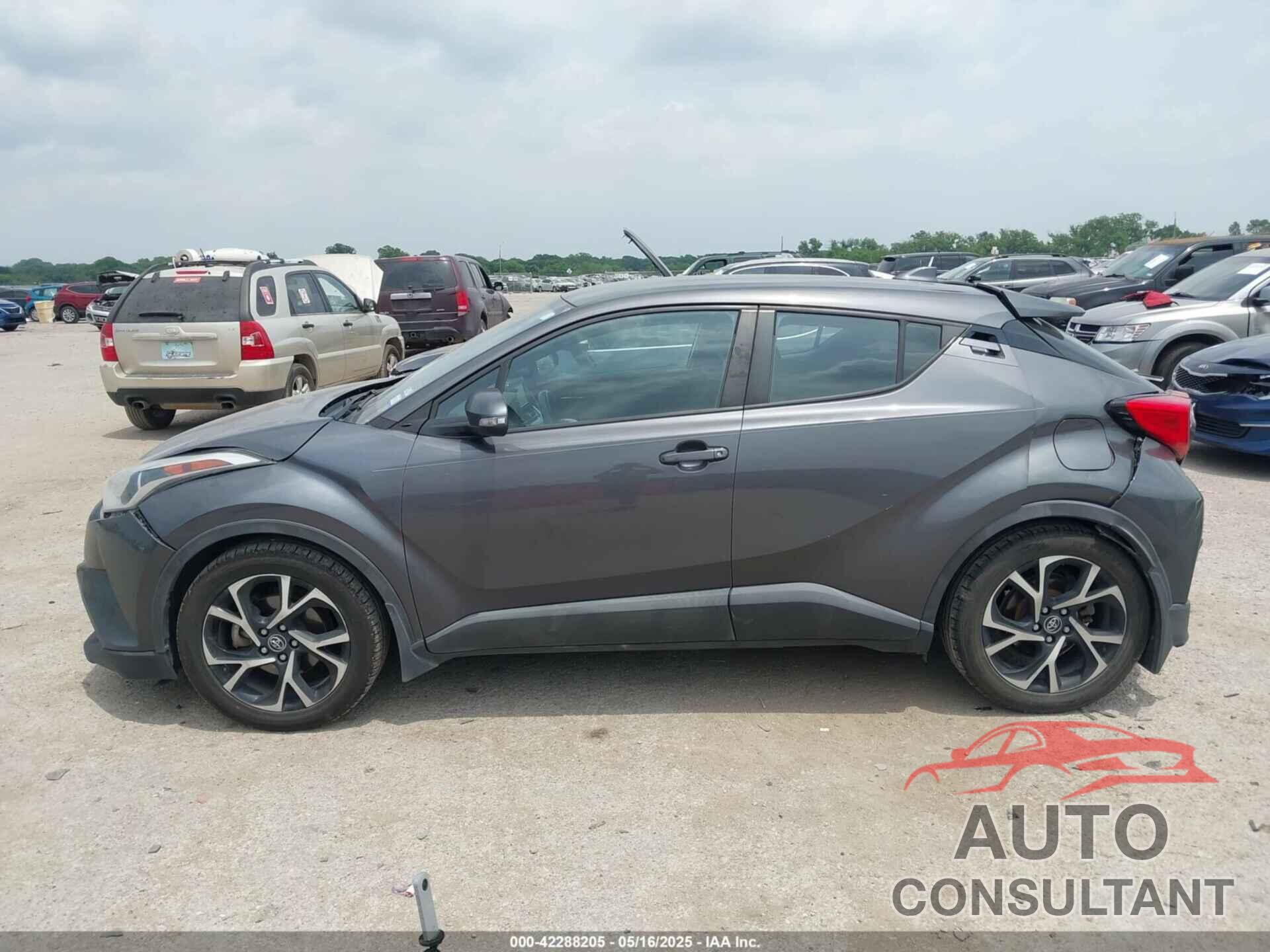 TOYOTA C-HR 2018 - NMTKHMBX5JR031048