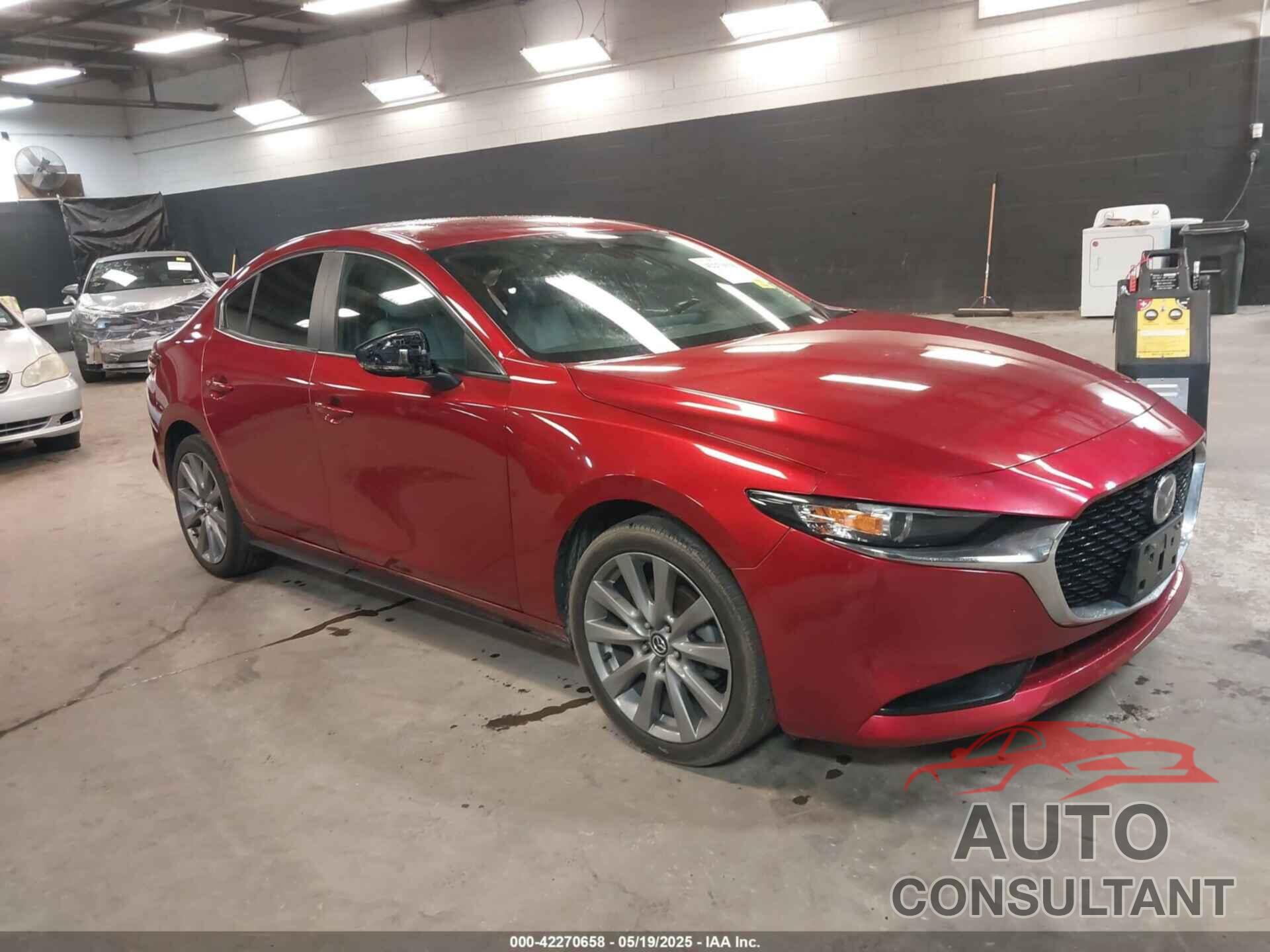 MAZDA MAZDA3 2019 - 3MZBPADL8KM107583