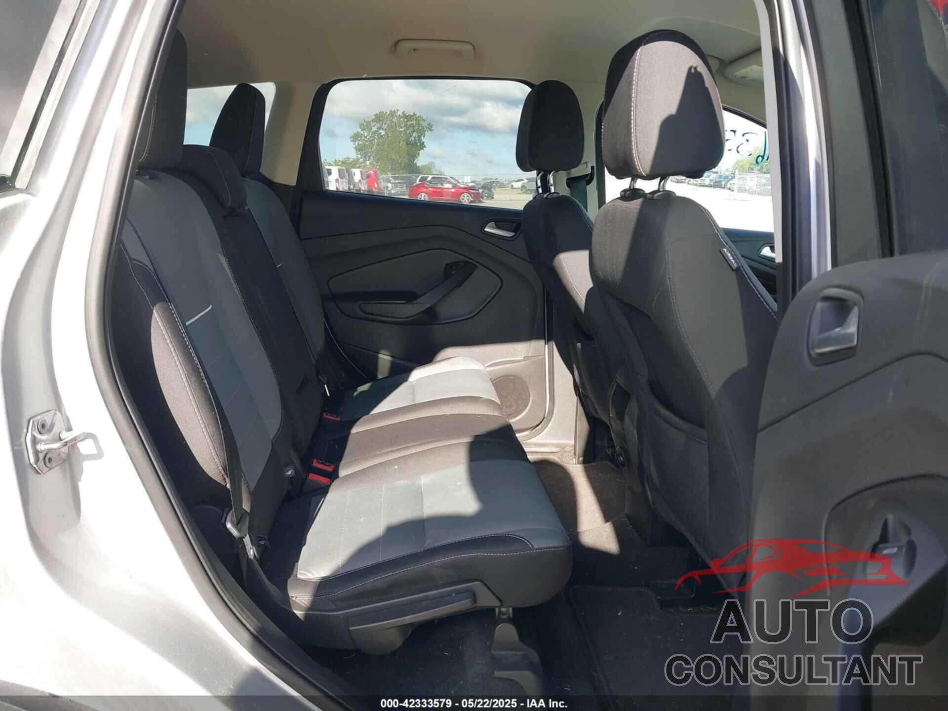 FORD ESCAPE 2015 - 1FMCU9GX8FUB61637