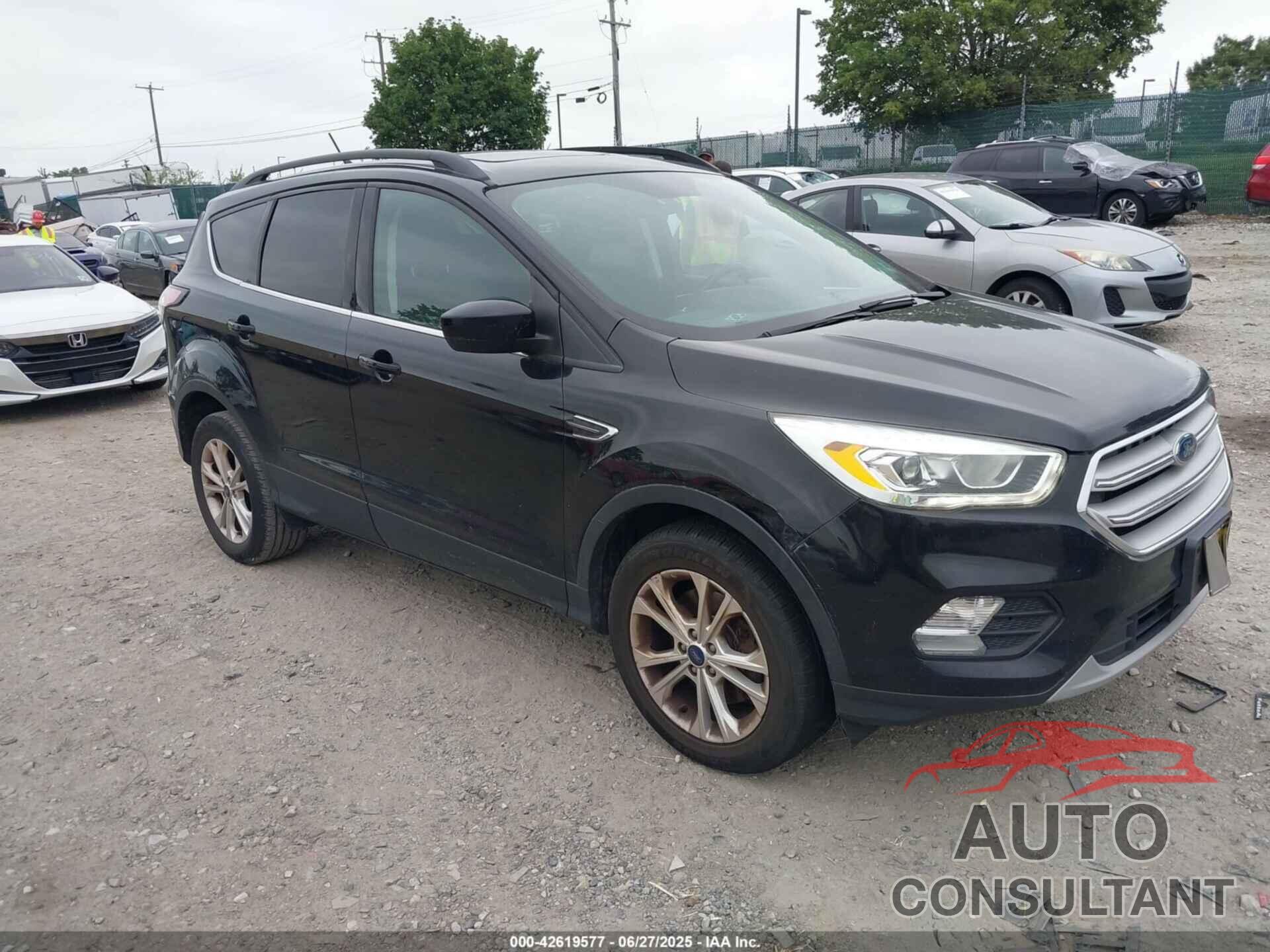 FORD ESCAPE 2018 - 1FMCU9HD5JUA46569