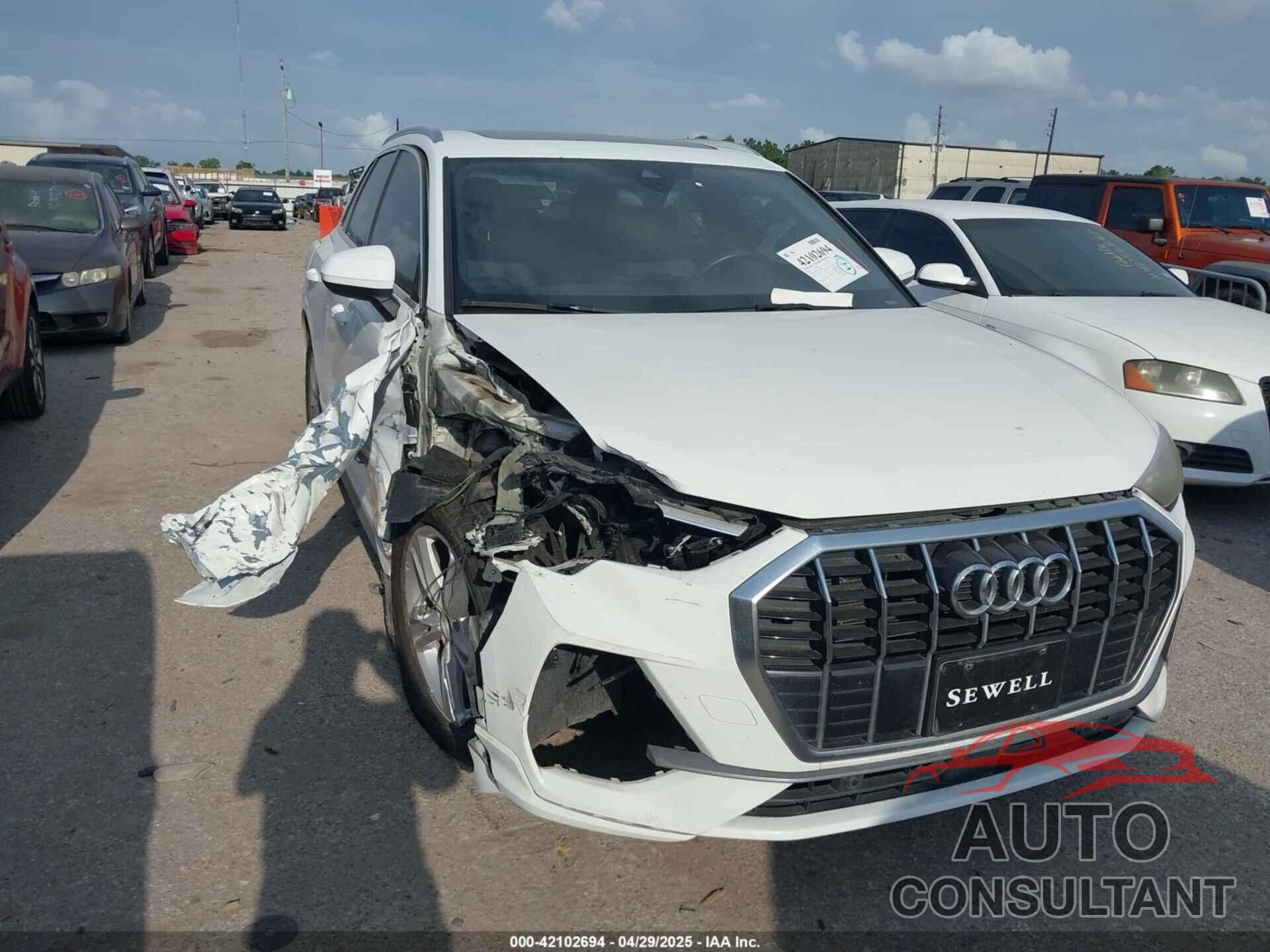 AUDI Q3 2022 - WA1DECF34N1086088