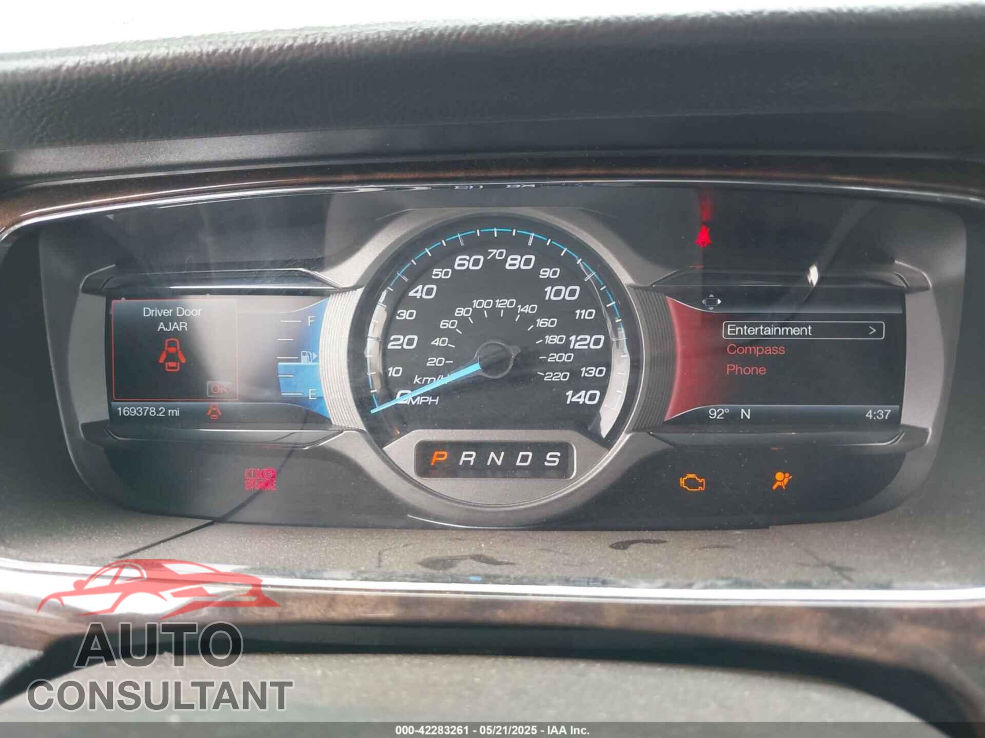 FORD TAURUS 2017 - 1FAHP2F80HG104374