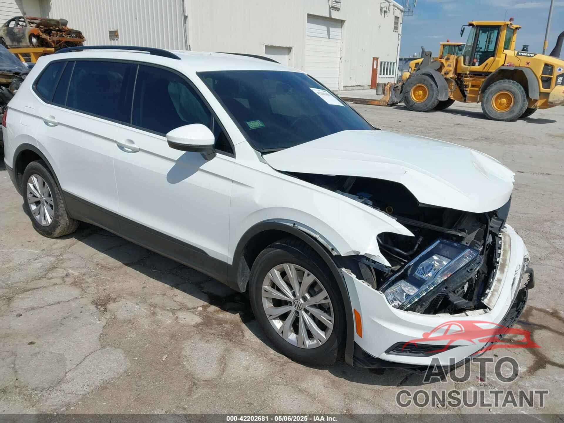 VOLKSWAGEN TIGUAN 2019 - 3VV0B7AX0KM027036