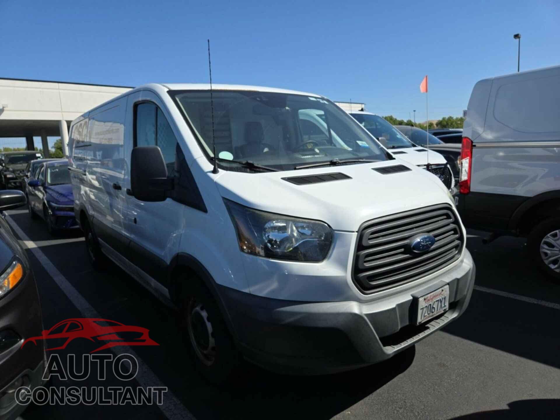 FORD TRANSIT 2015 - 1FTNE1YM7FKB30066
