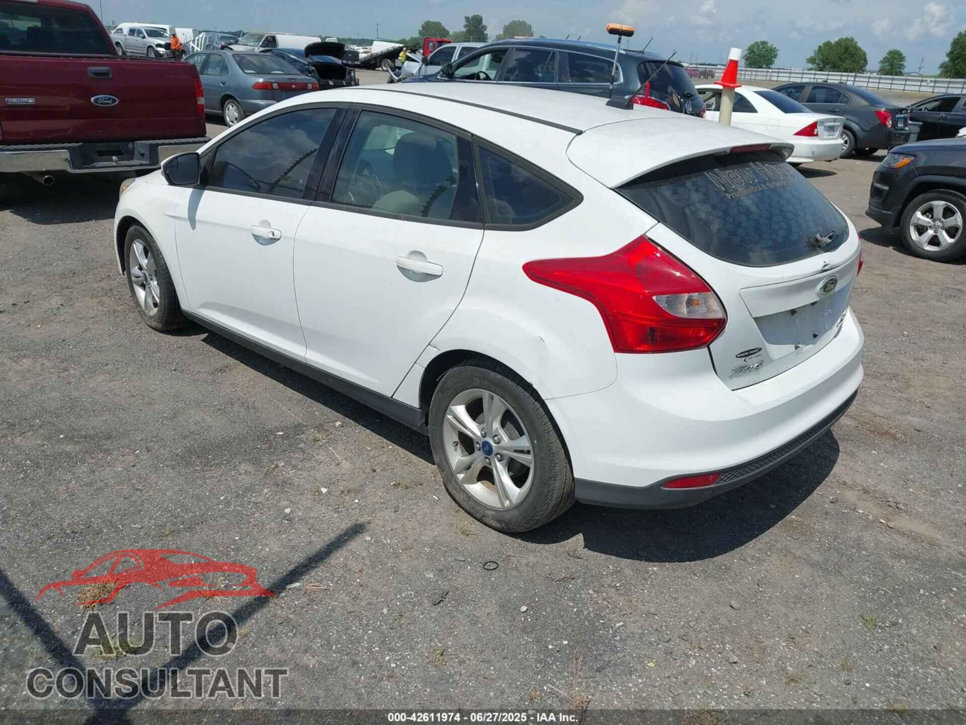 FORD FOCUS 2014 - 1FADP3K2XEL387343