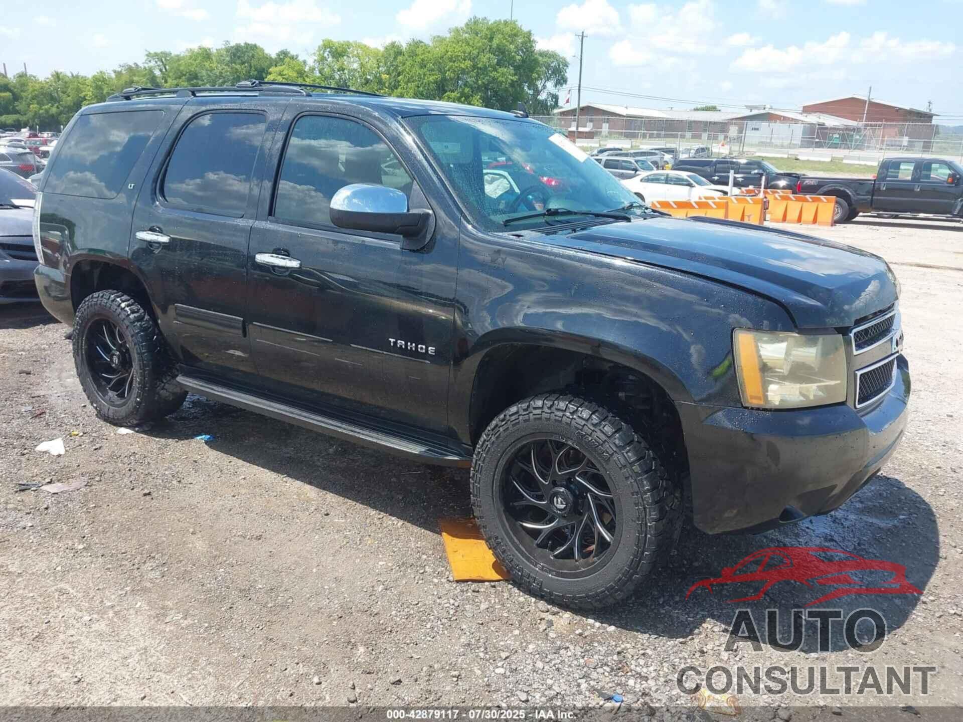 CHEVROLET TAHOE 2013 - 1GNSKBE06DR105755