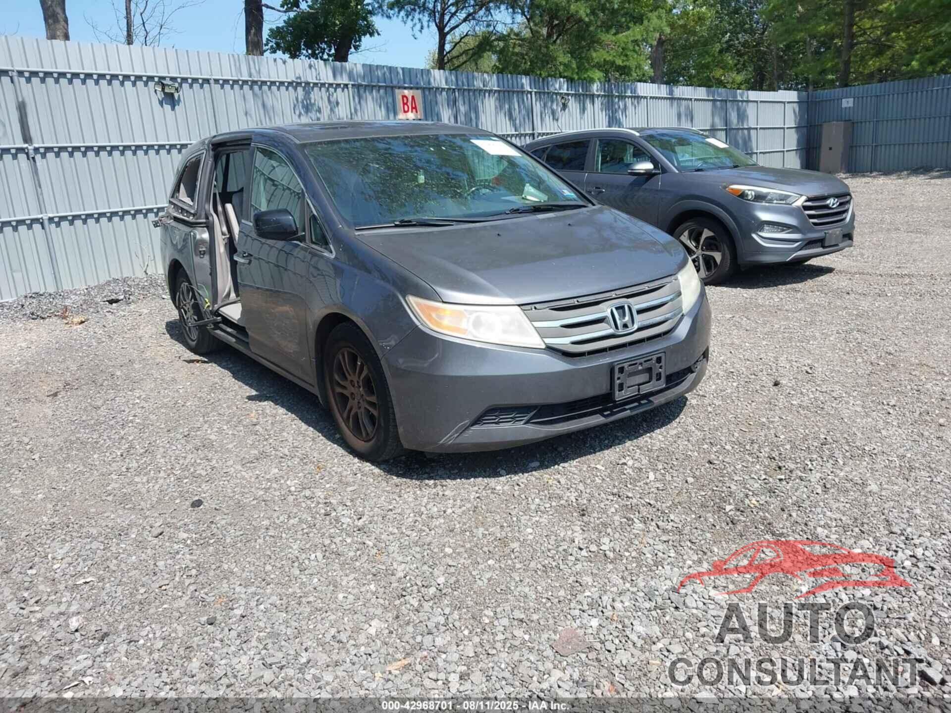 HONDA ODYSSEY 2011 - 5FNRL5H61BB015096