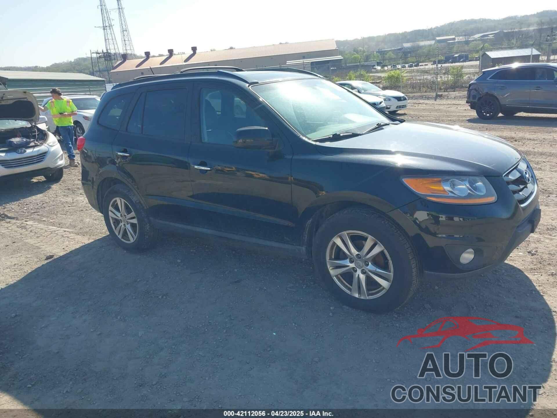 HYUNDAI SANTA FE 2011 - 5XYZKDAG7BG061069
