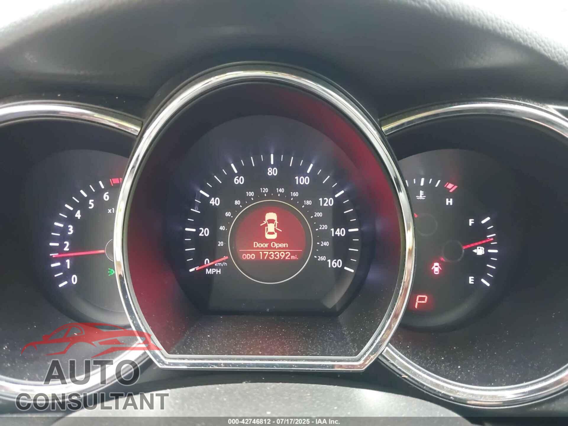 KIA OPTIMA 2011 - KNAGN4A74B5055301