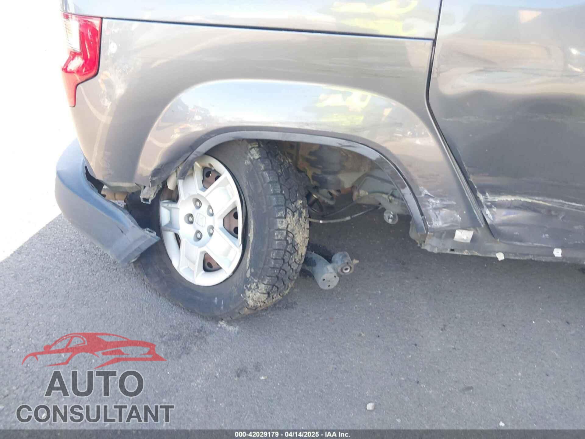 HONDA ELEMENT 2011 - 5J6YH1H34BL003804