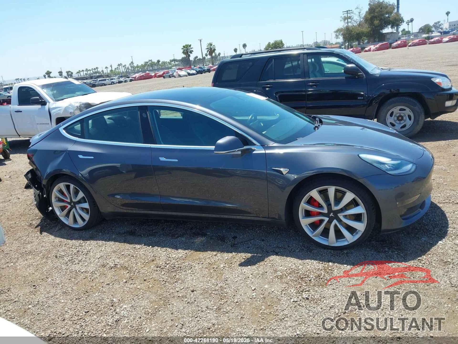 TESLA MODEL 3 2018 - 5YJ3E1EB8JF105886
