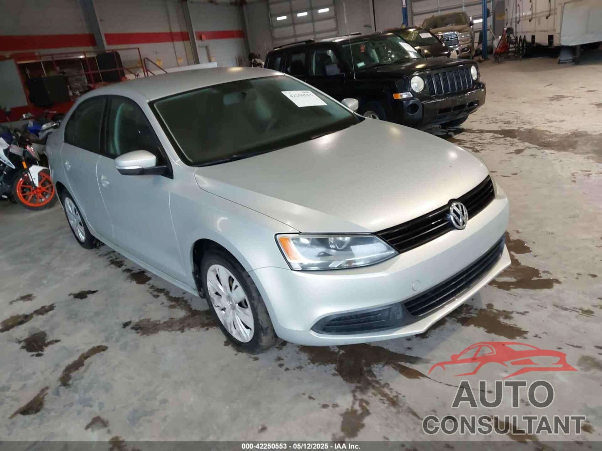 VOLKSWAGEN JETTA 2011 - 3VWDX7AJXBM319903