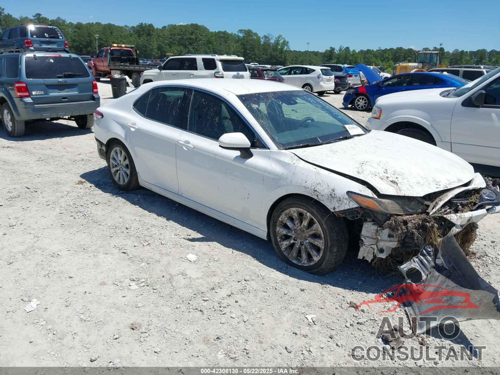 TOYOTA CAMRY 2018 - 4T1B11HK5JU638655