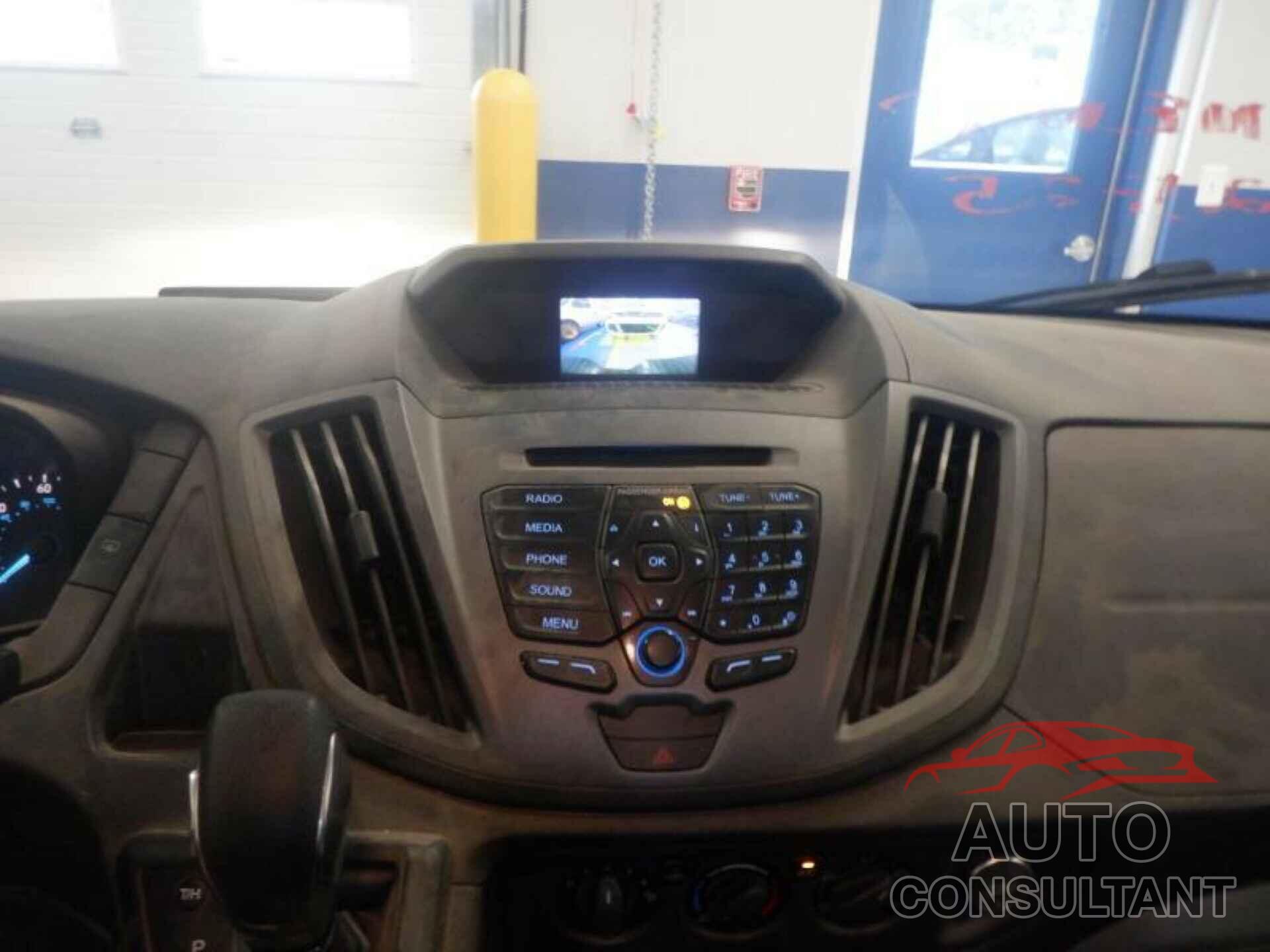 FORD TRANSIT 2019 - 1FTYR1YG8KKB61350