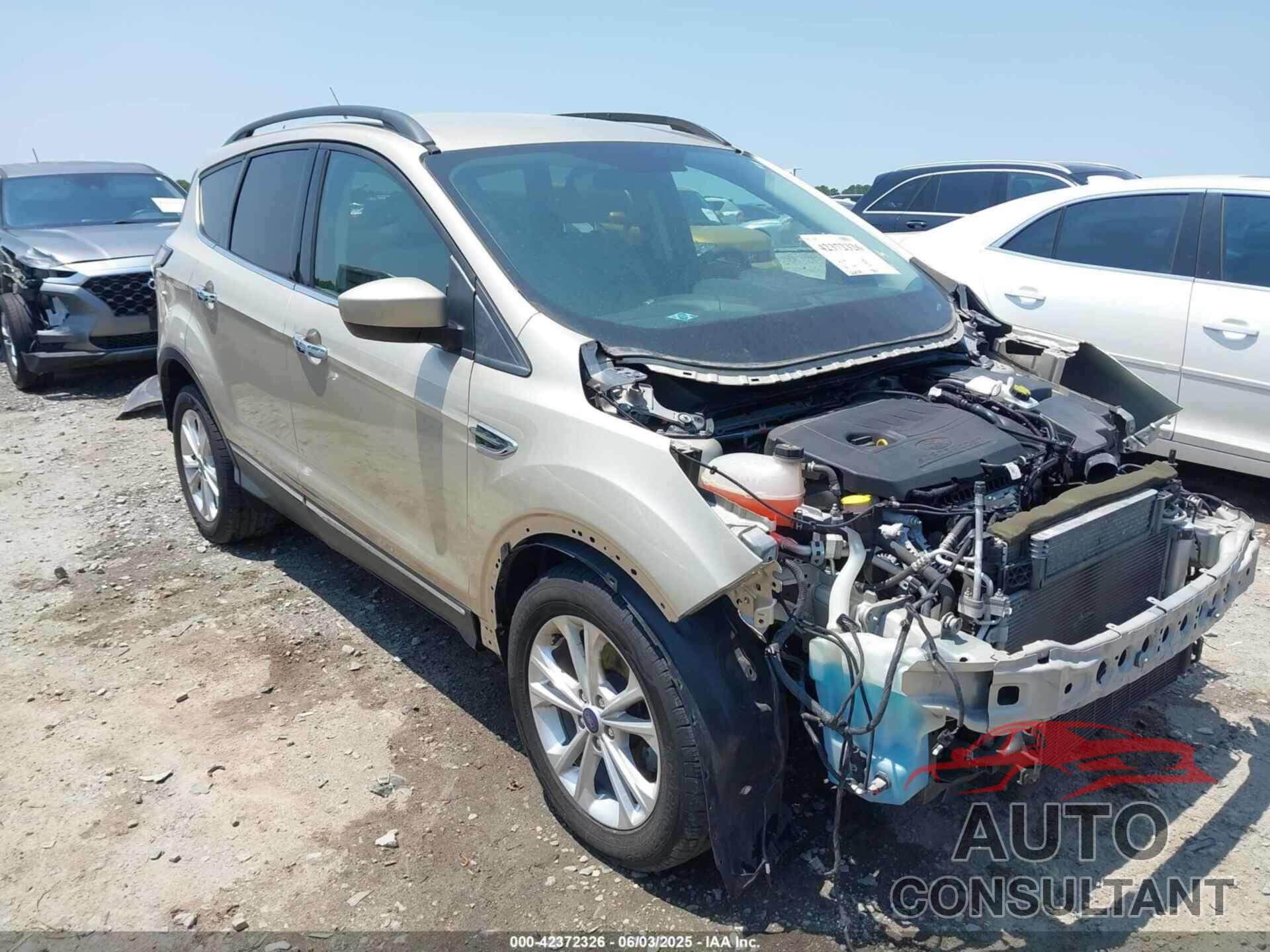 FORD ESCAPE 2018 - 1FMCU0GD8JUD13703