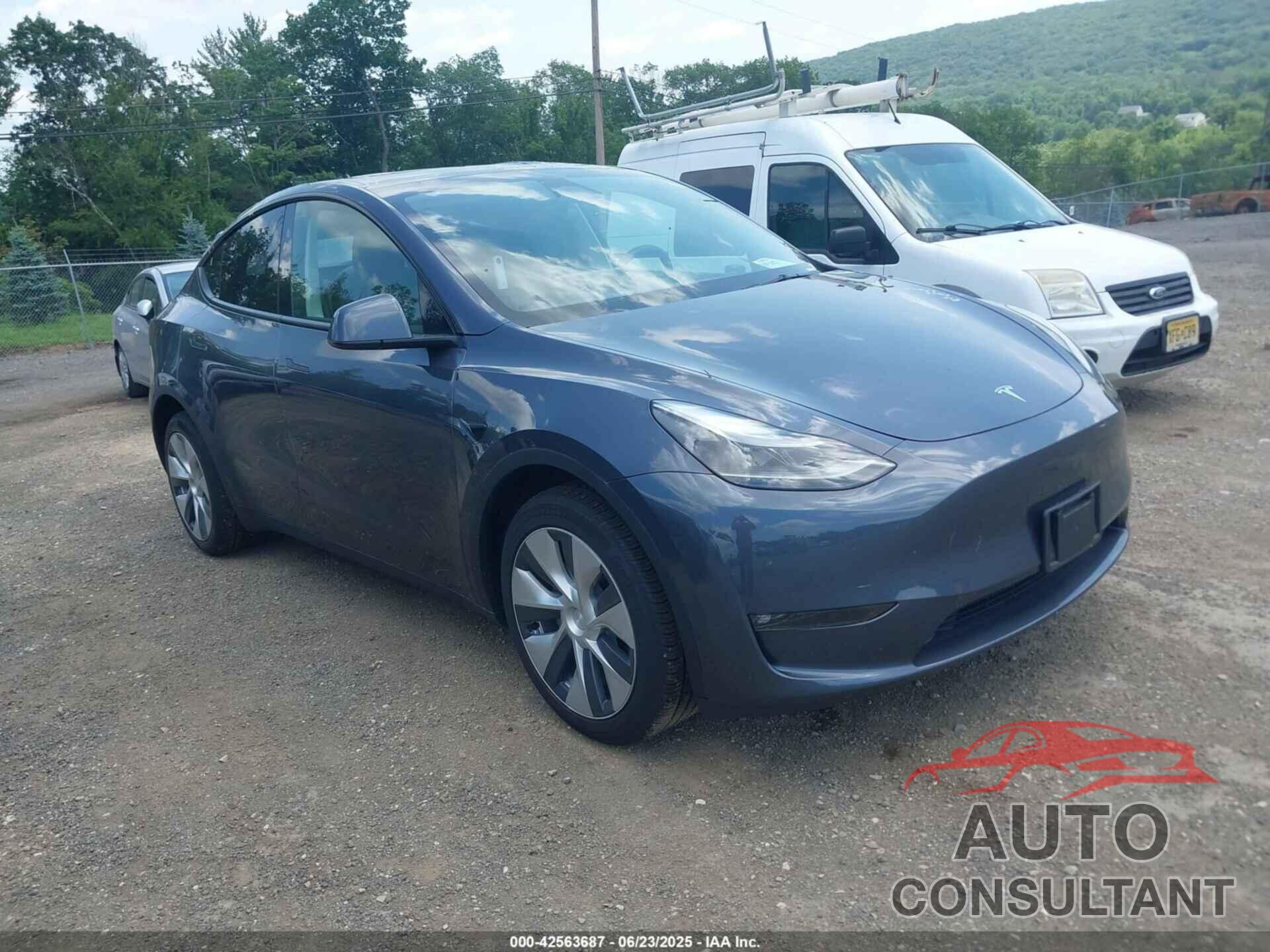 TESLA MODEL Y 2023 - 7SAYGDEE3PF879552