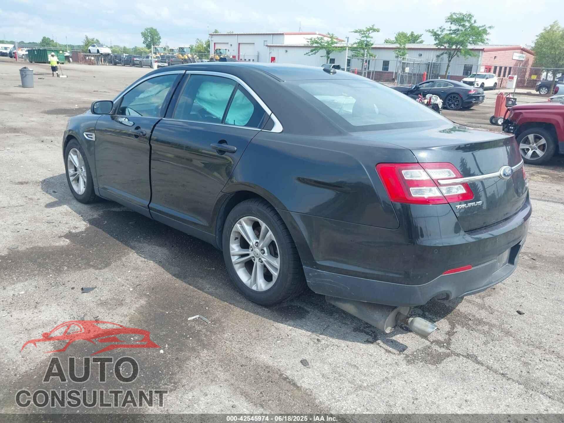 FORD TAURUS 2013 - 1FAHP2E93DG206076