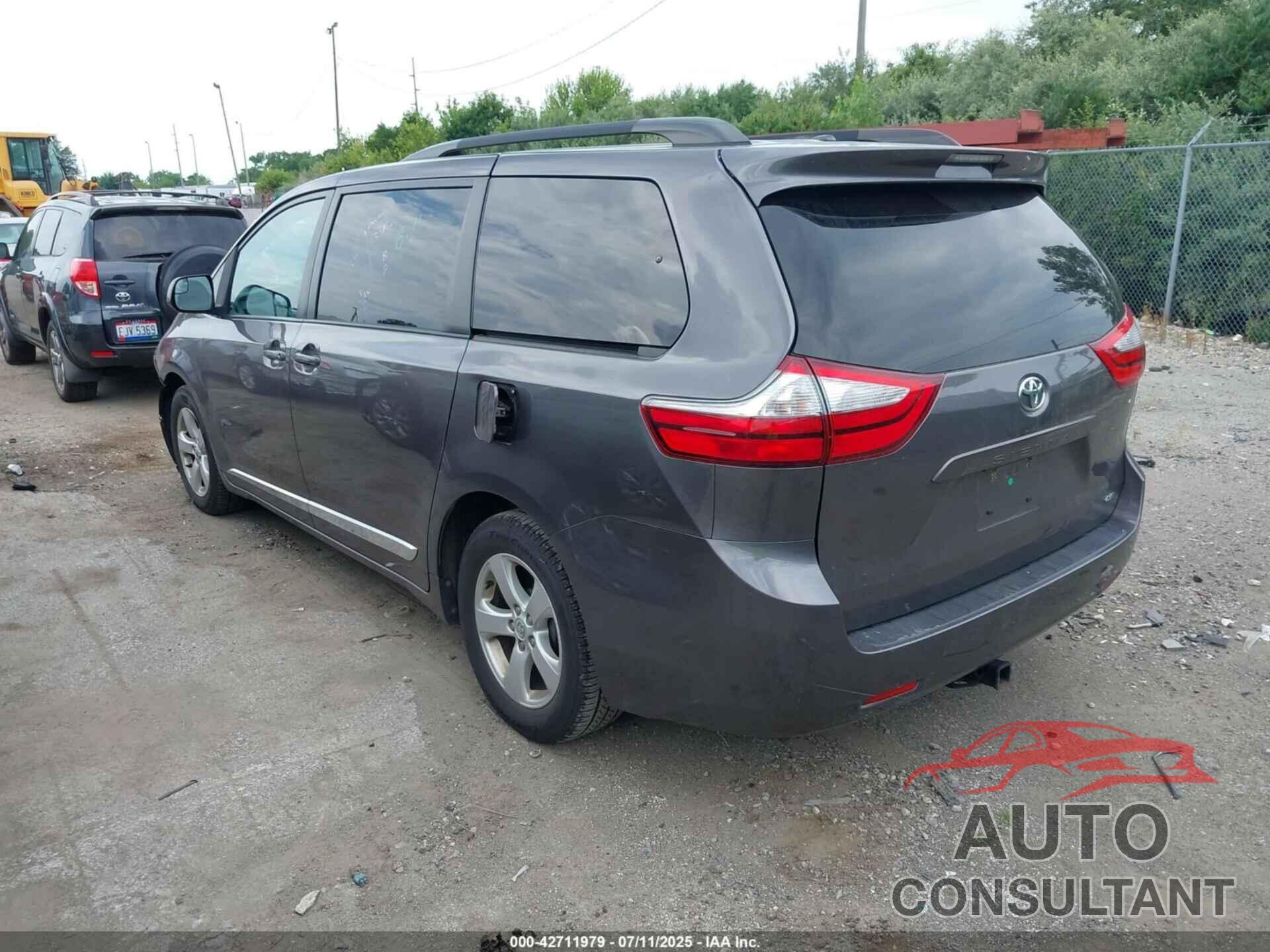 TOYOTA SIENNA 2015 - 5TDKK3DC8FS688568