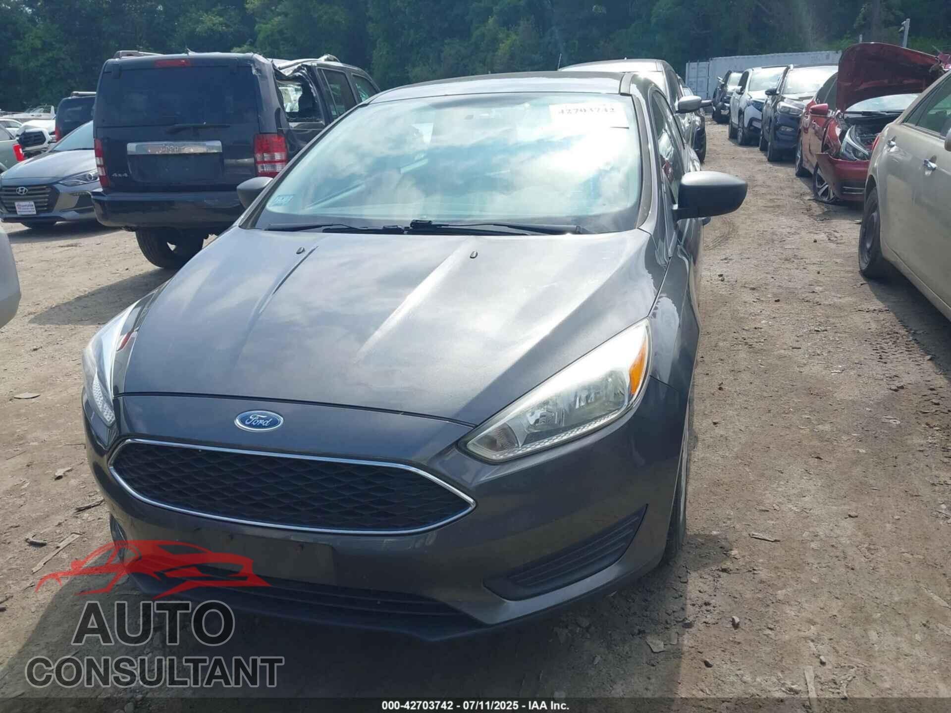 FORD FOCUS 2016 - 1FADP3E25GL367452