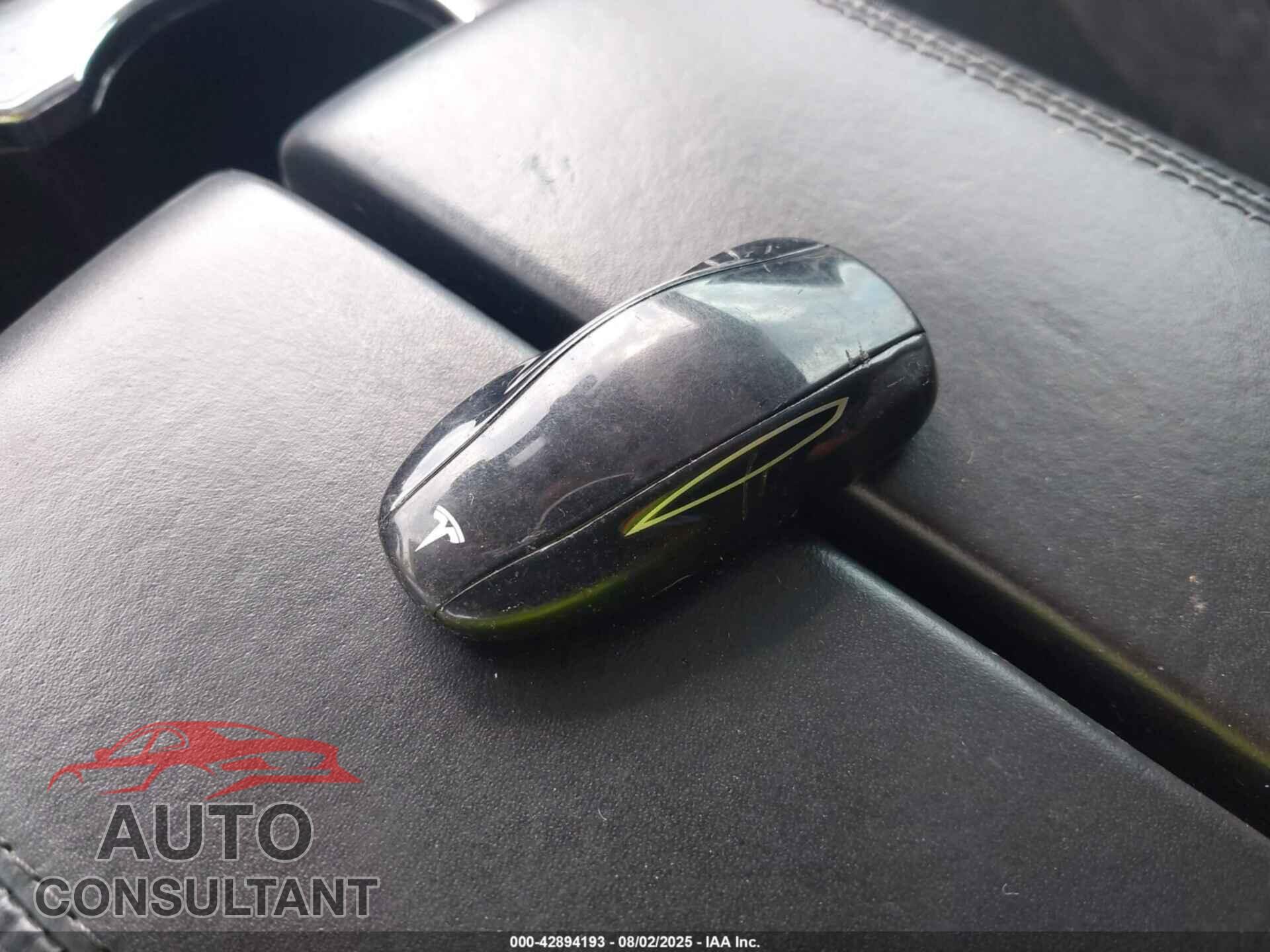 TESLA MODEL S 2013 - 5YJSA1DP5DFP11140