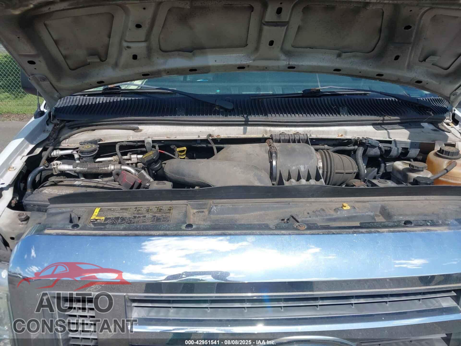 FORD E-350 SUPER DUTY 2011 - 1FBSS3BL3BDA20237