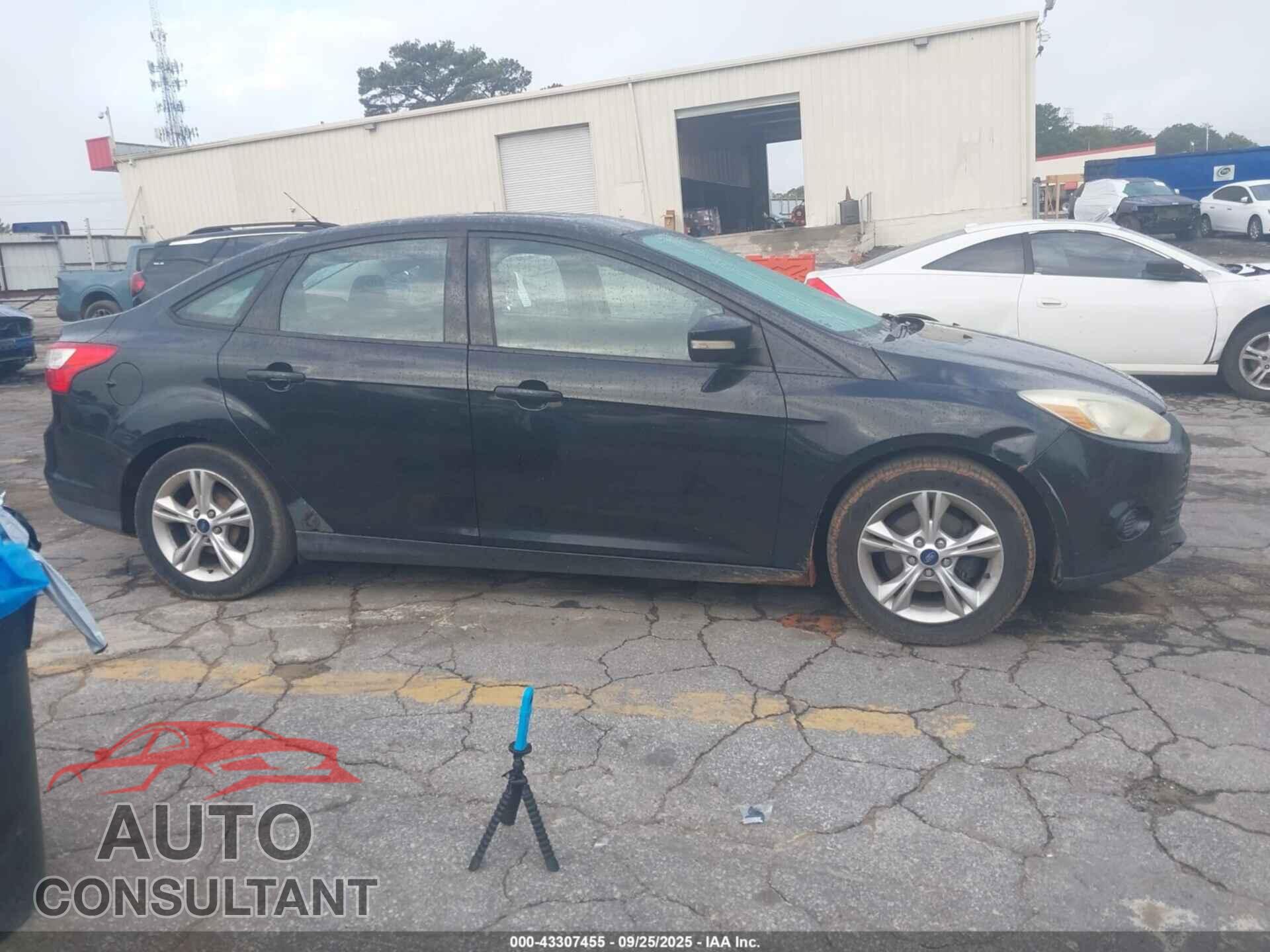FORD FOCUS 2014 - 1FADP3F27EL358814