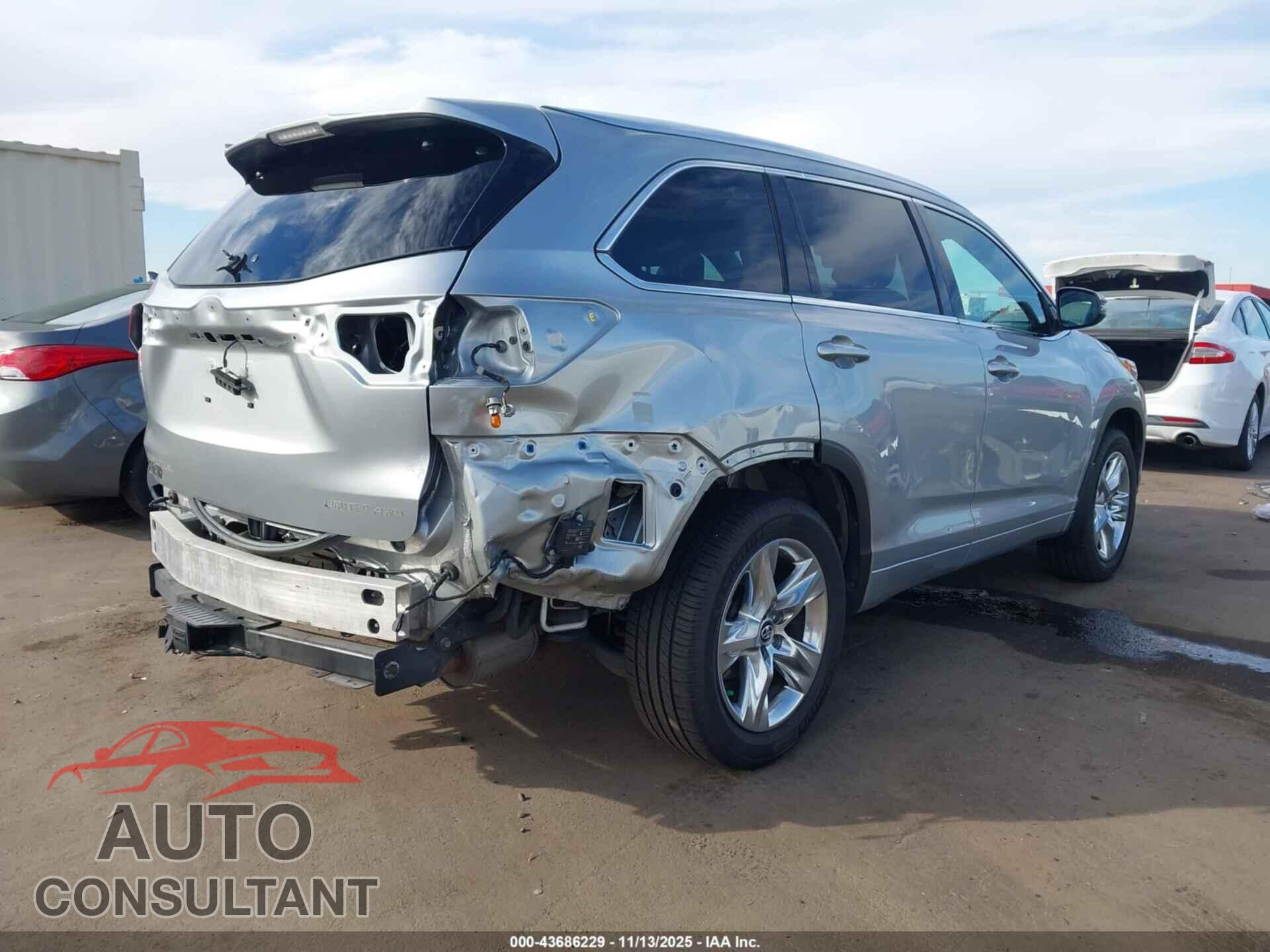 TOYOTA HIGHLANDER 2018 - 5TDDZRFH7JS487544