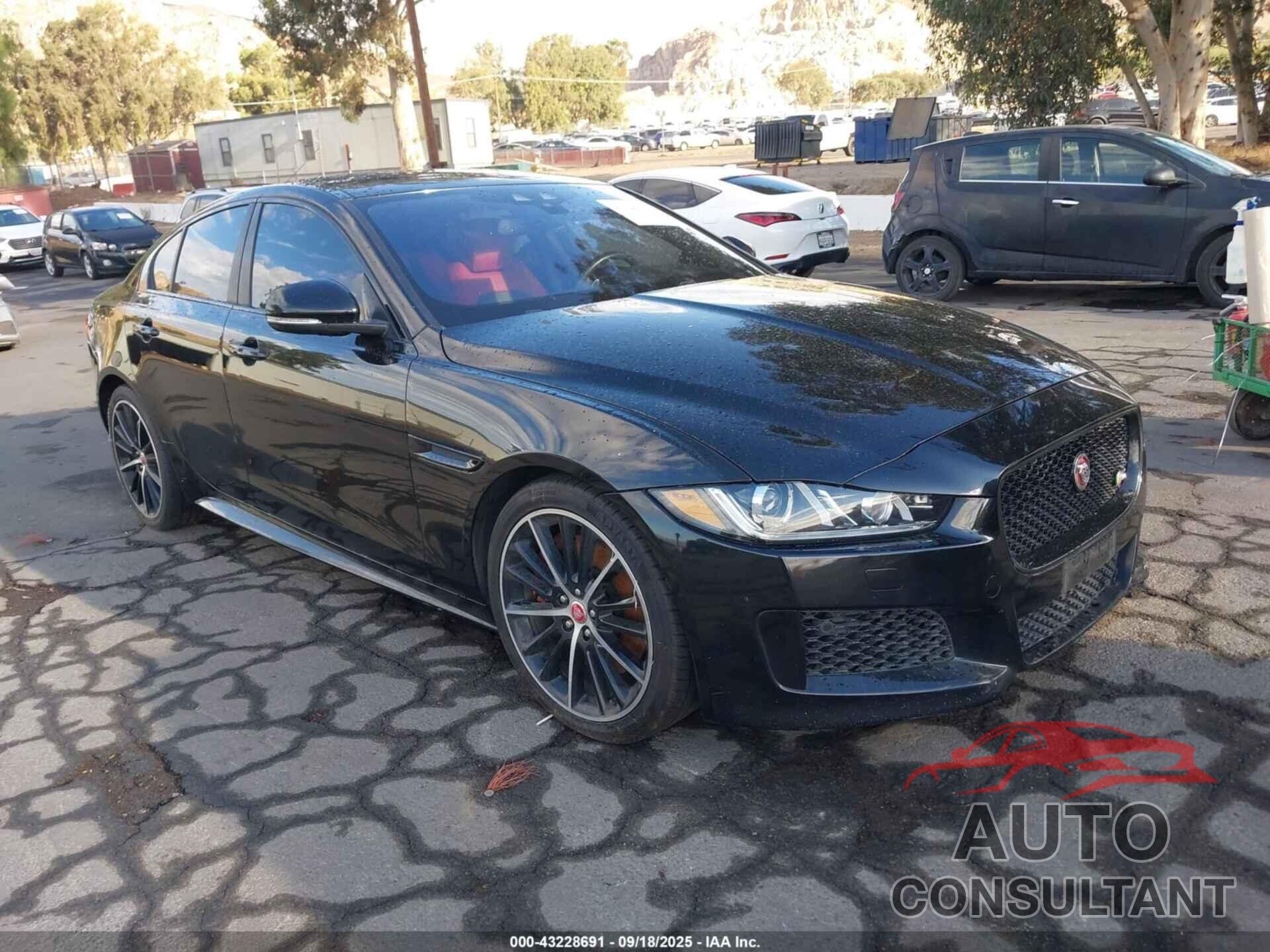 JAGUAR XE 2018 - SAJAG4FV0JCP18143