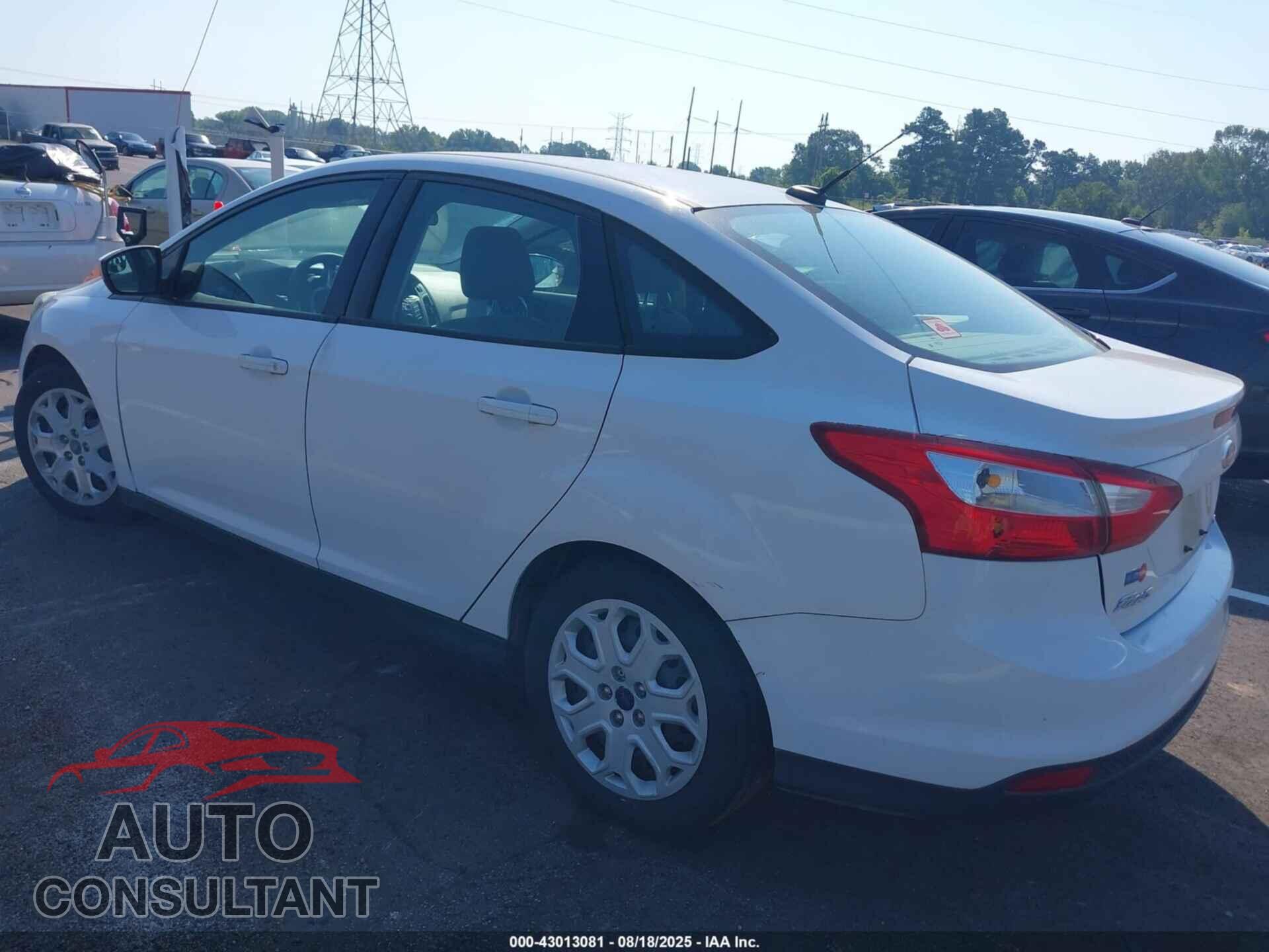 FORD FOCUS 2012 - 1FAHP3F23CL307681