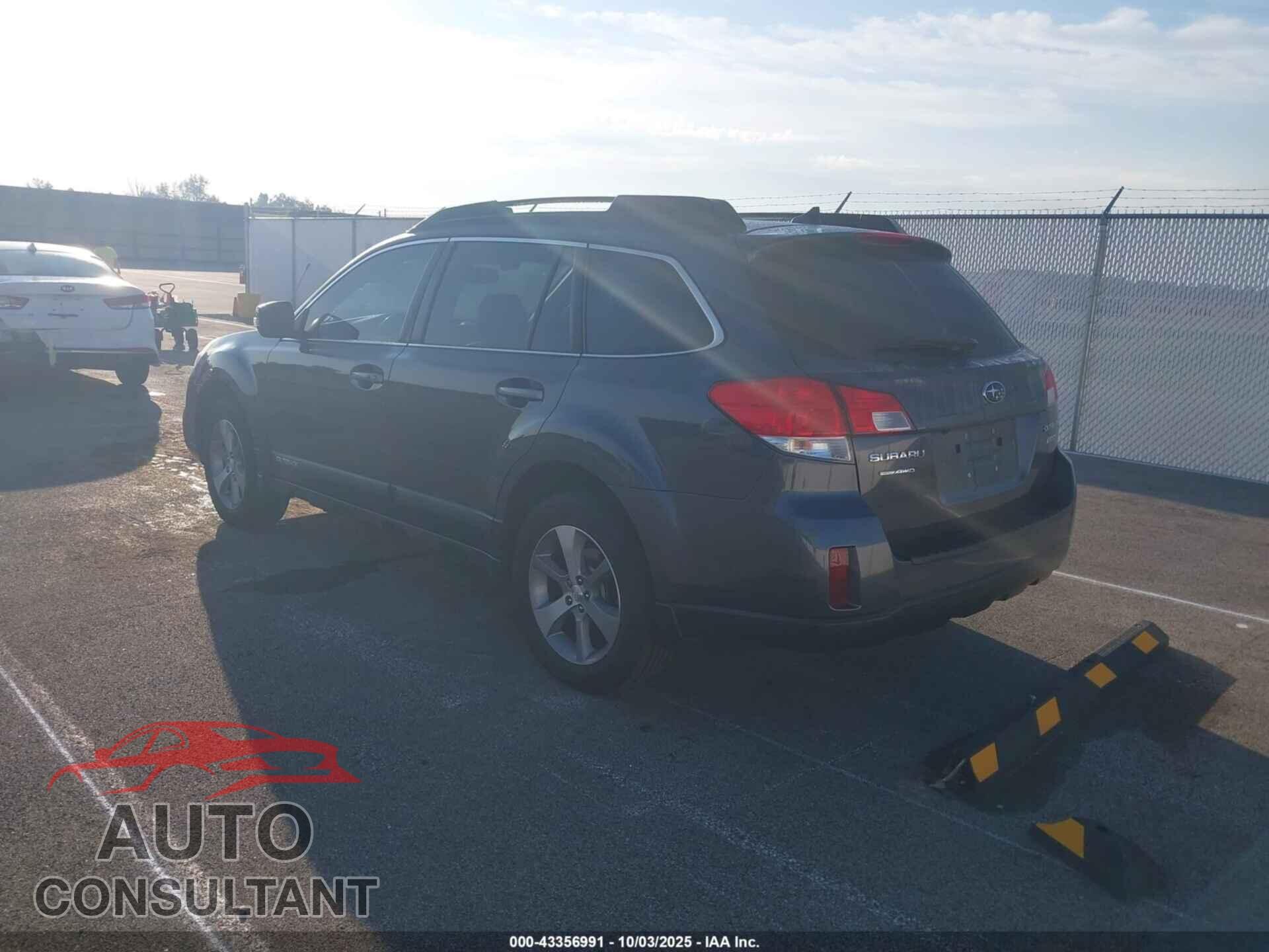 SUBARU OUTBACK 2014 - 4S4BRBPC4E3281344
