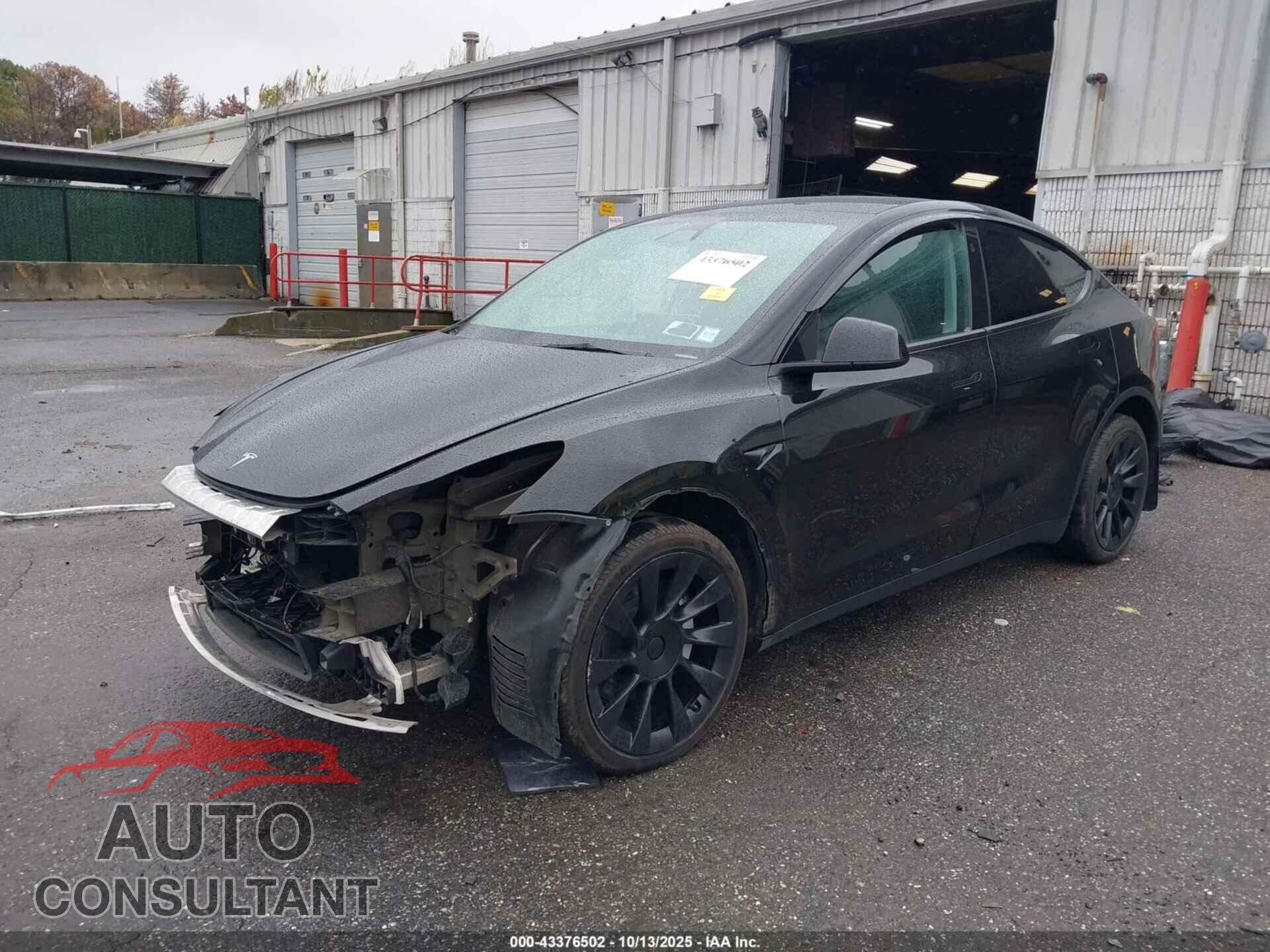 TESLA MODEL Y 2023 - 7SAYGDEE4PA178113