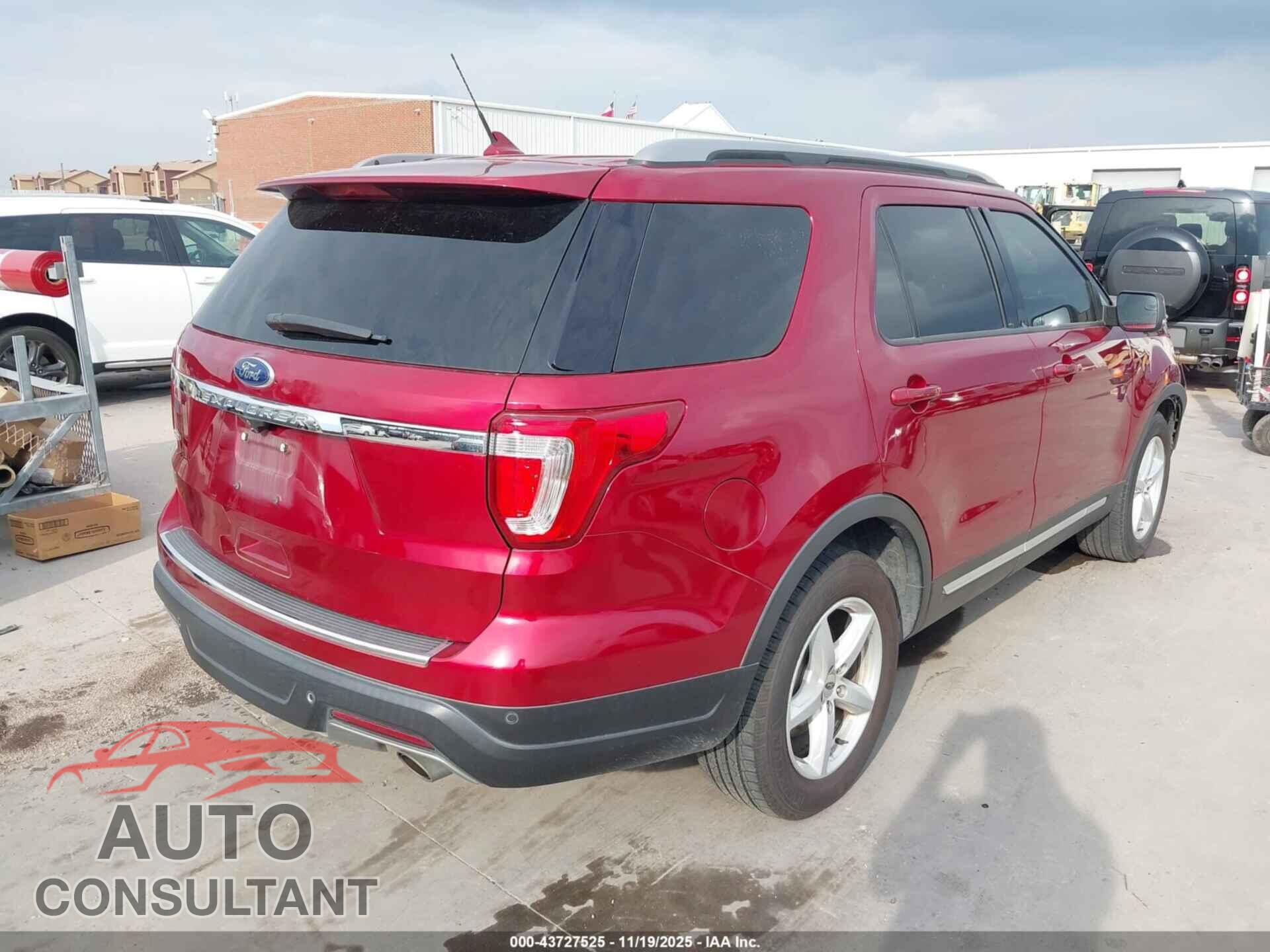 FORD EXPLORER 2018 - 1FM5K7D88JGB55599