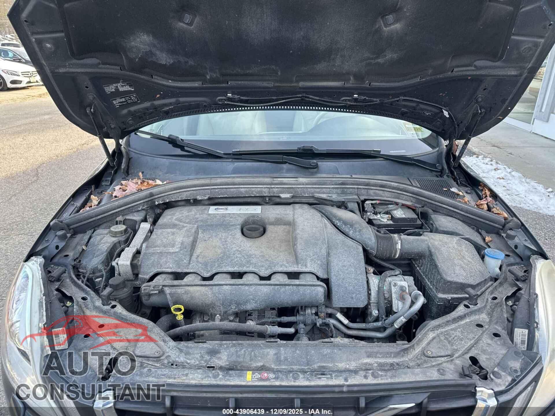 VOLVO XC60 2013 - YV4902DZ8D2425632