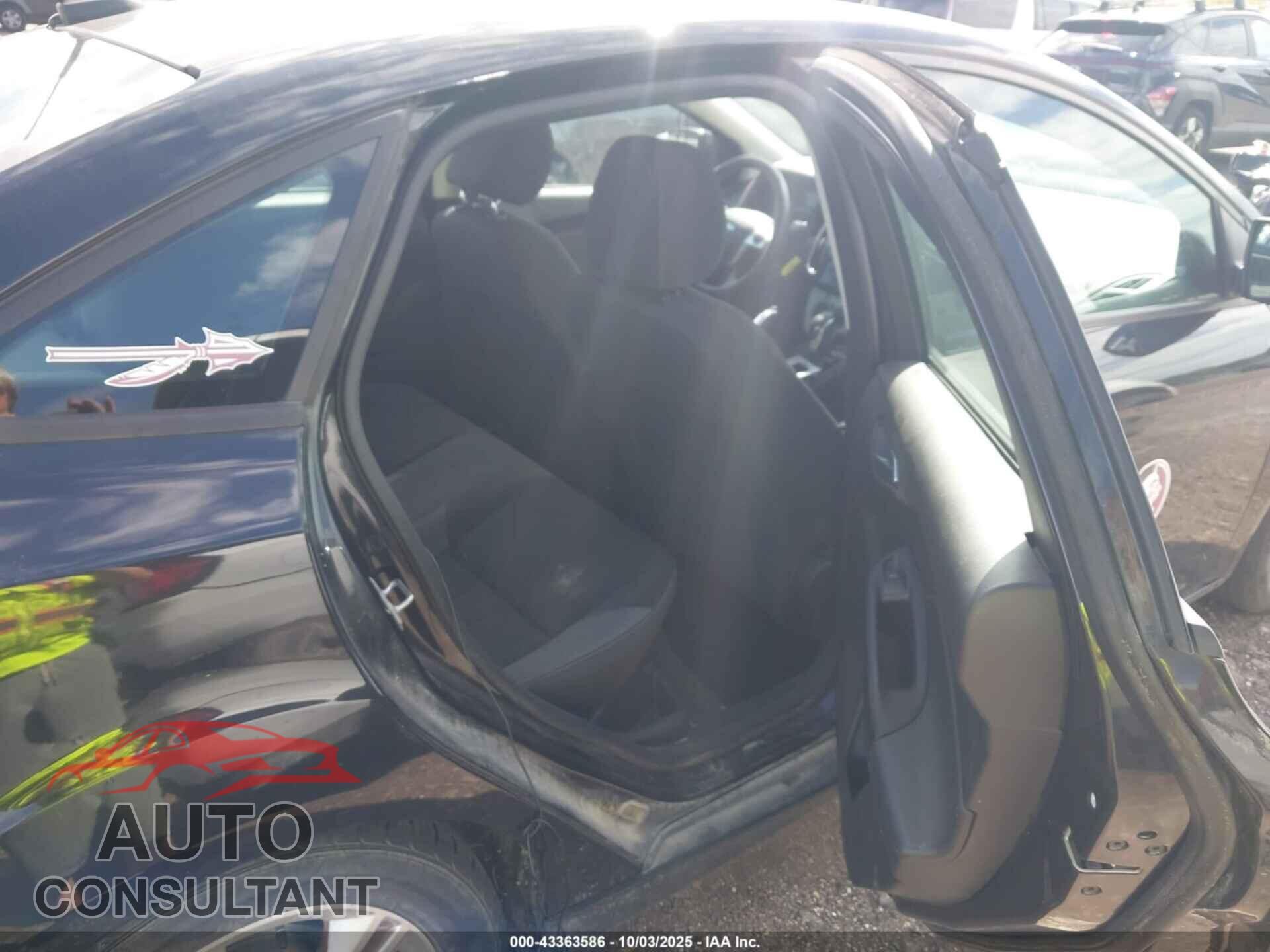 FORD FOCUS 2014 - 1FADP3F2XEL128300