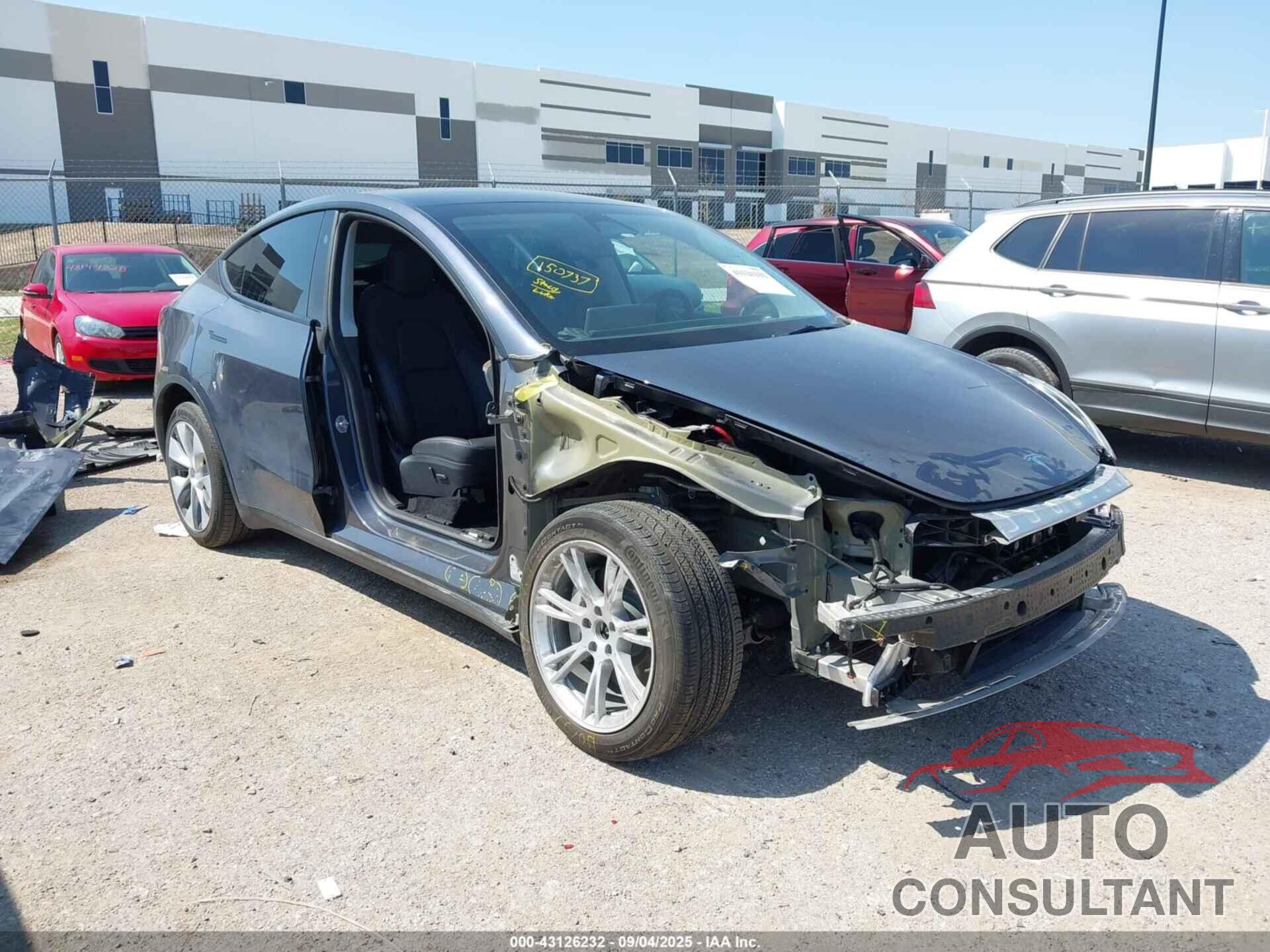 TESLA MODEL Y 2023 - 7SAYGDEE1PA150737