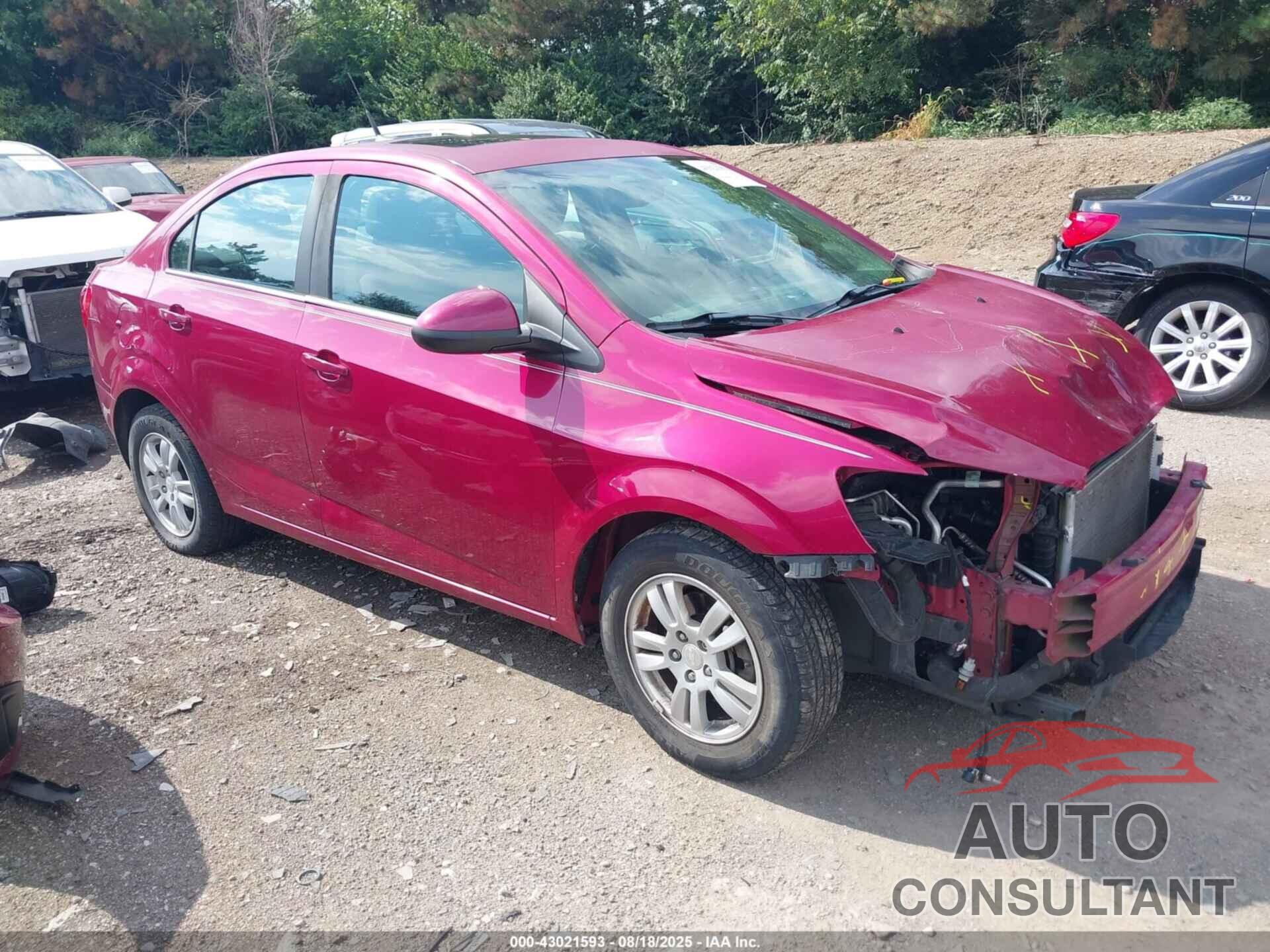 CHEVROLET SONIC 2014 - 1G1JC5SB0E4109946