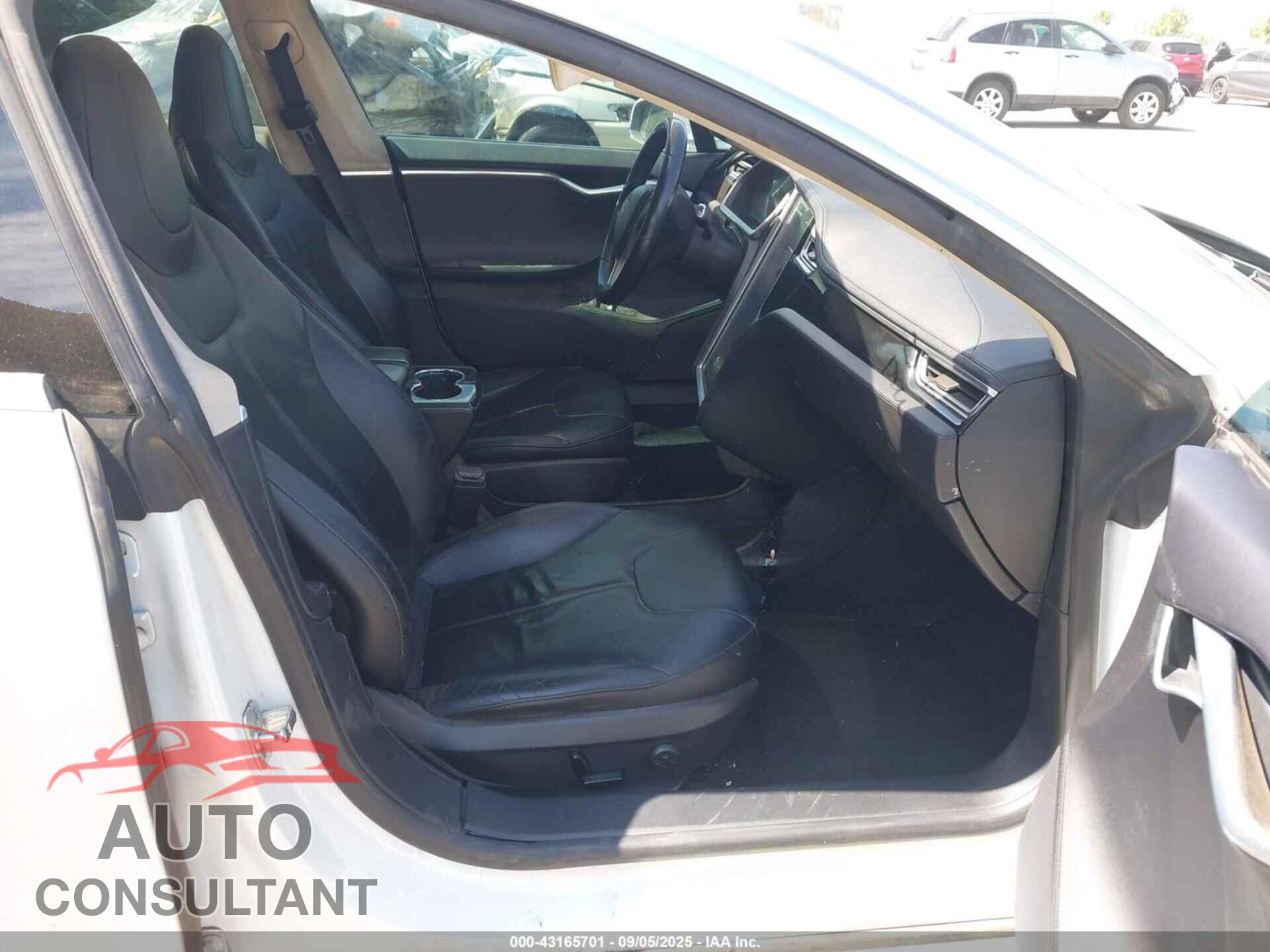TESLA MODEL S 2013 - 5YJSA1DN8DFP16265
