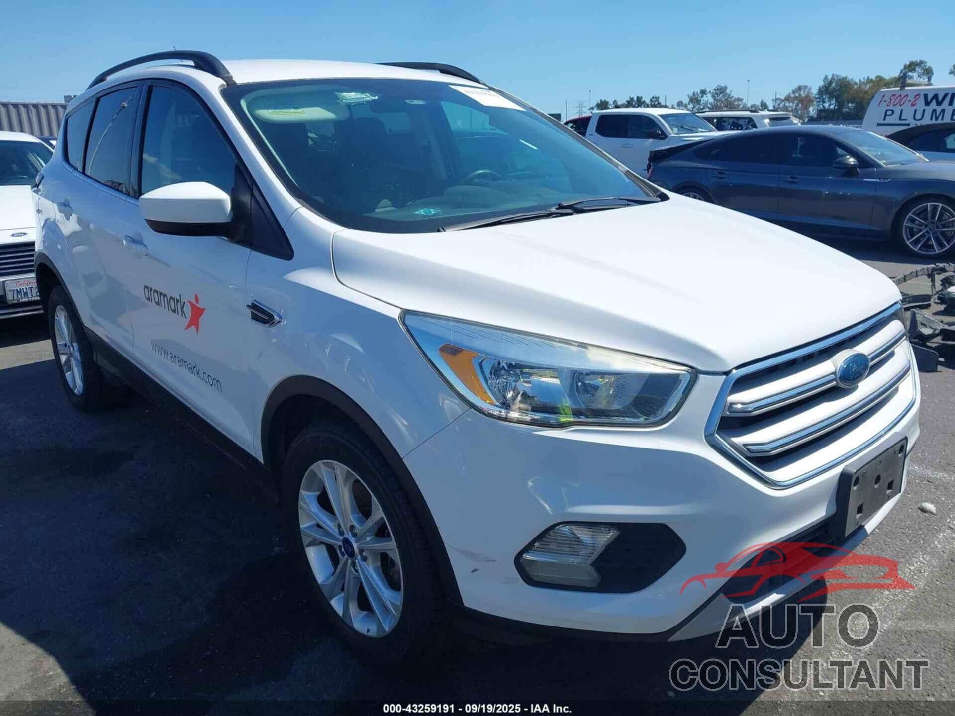 FORD ESCAPE 2018 - 1FMCU0GD3JUB16308