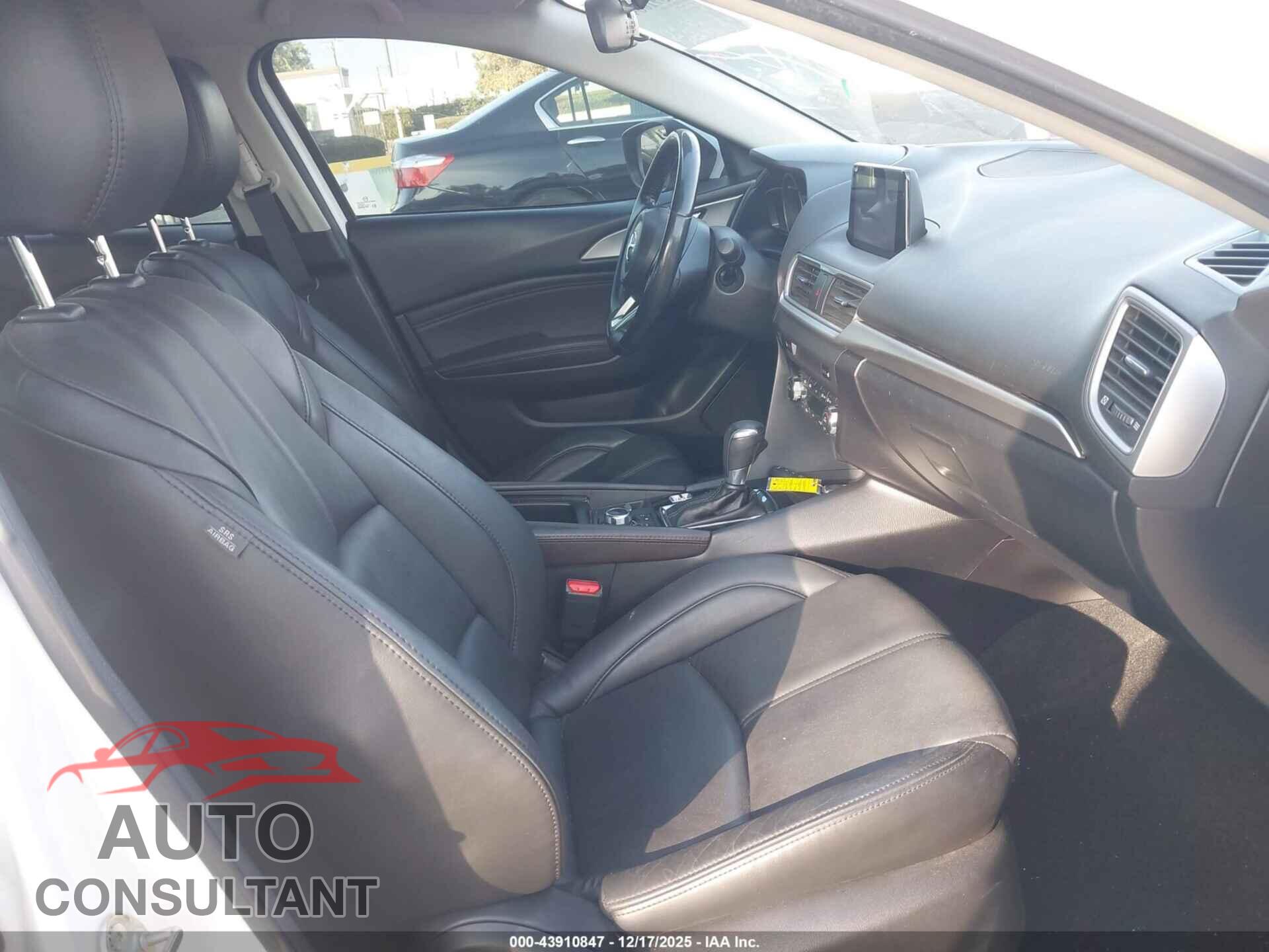 MAZDA MAZDA3 2017 - 3MZBN1V75HM128486