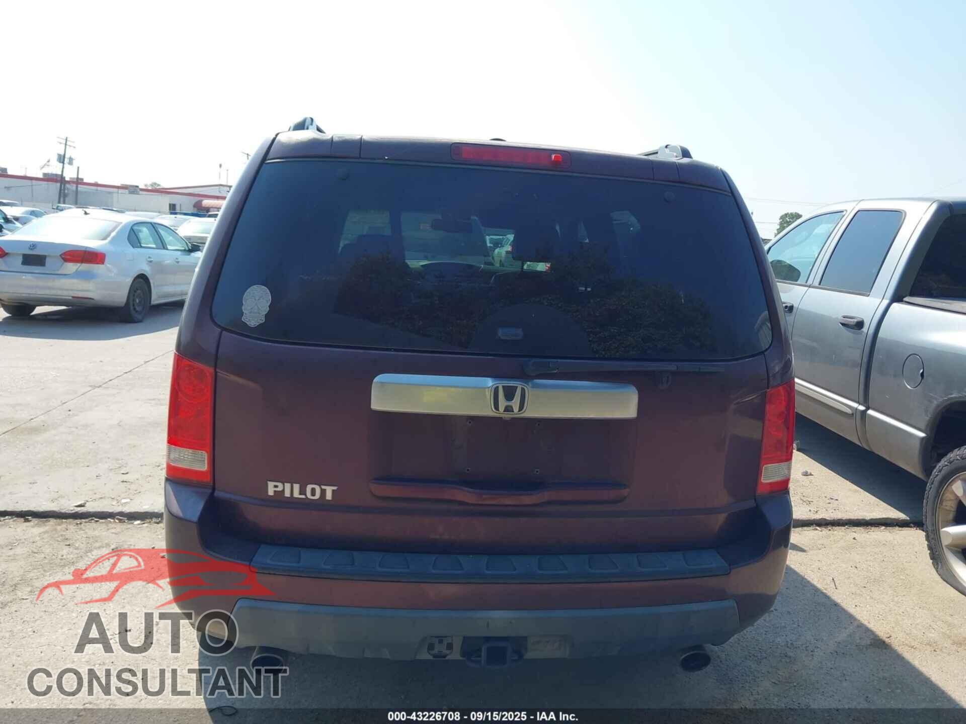 HONDA PILOT 2011 - 5FNYF3H53BB001022