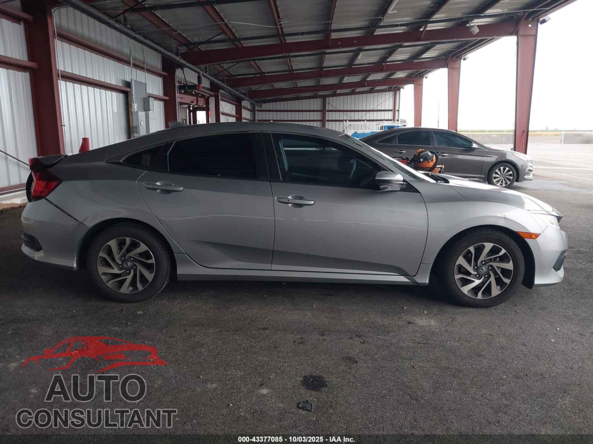 HONDA CIVIC 2017 - 19XFC2F75HE220982